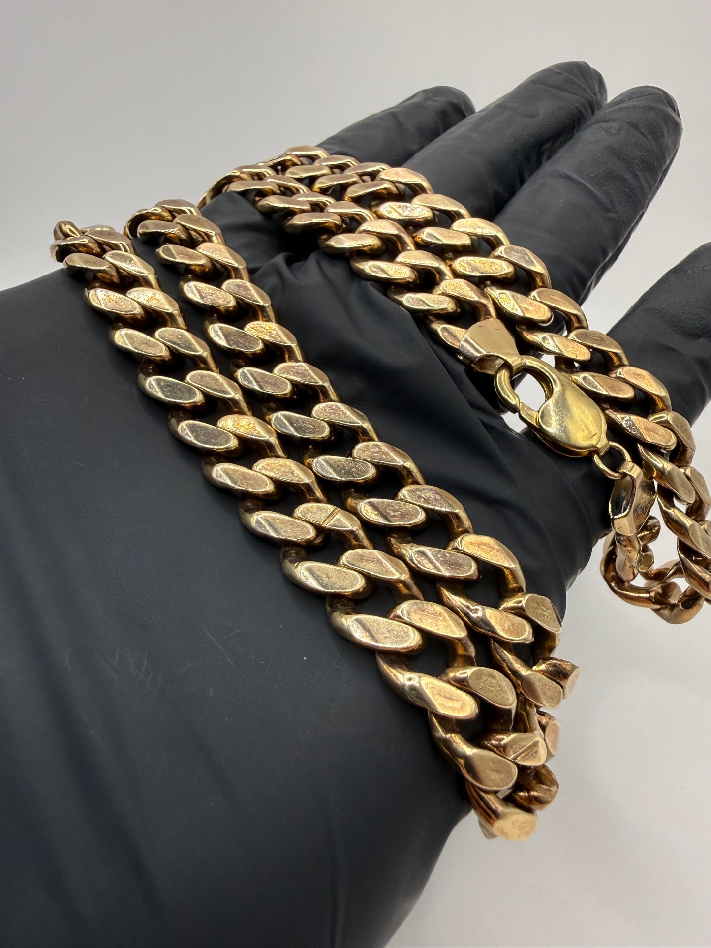 9ct Gold Curb Chain 26" 10mm 135.6g
