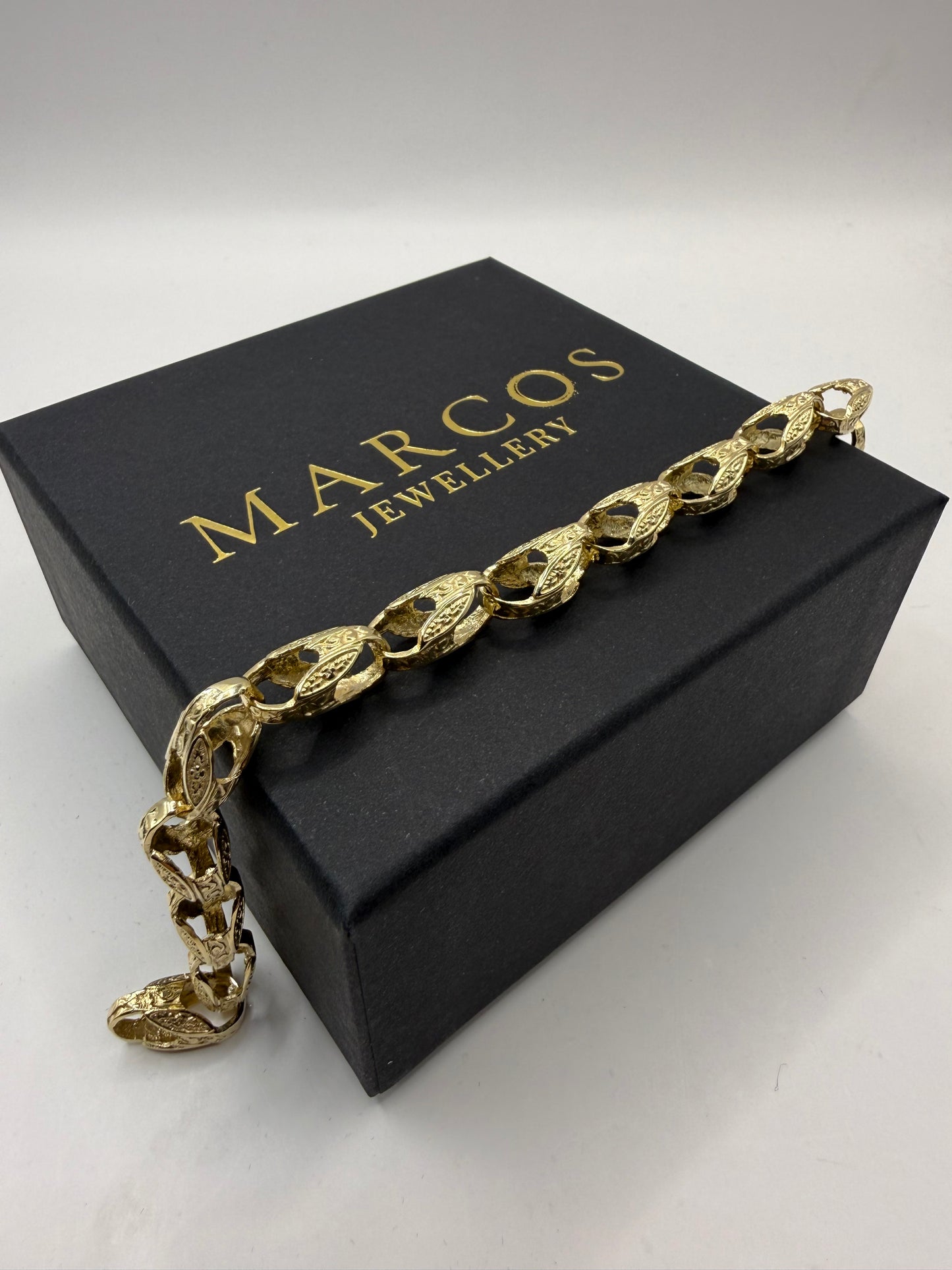 9ct Gold Tulip Bracelet 9.25" 8/9mm 22.21g