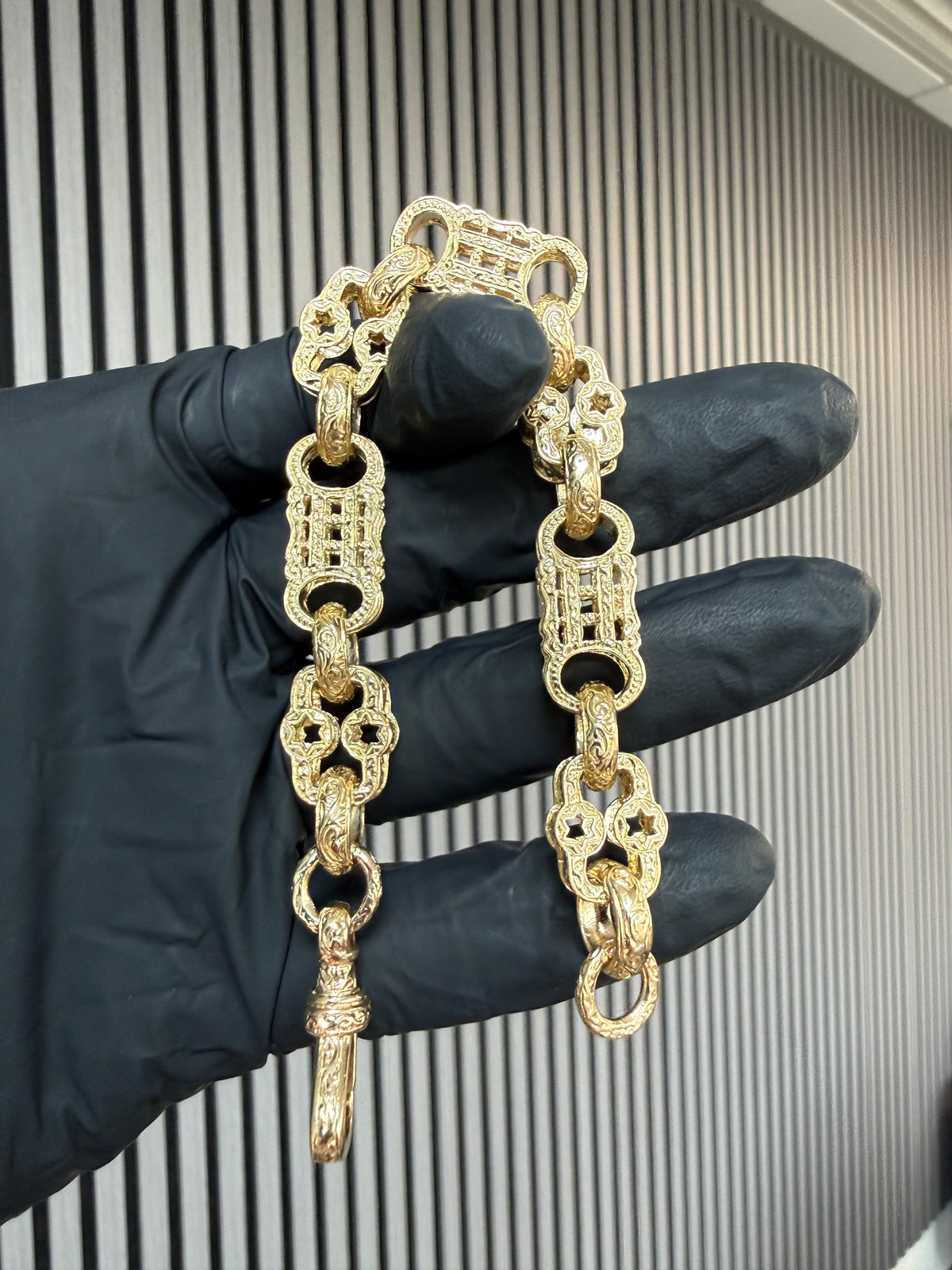 9ct Gold Stars & Bars Bracelet 8” 12.5mm 41g approx