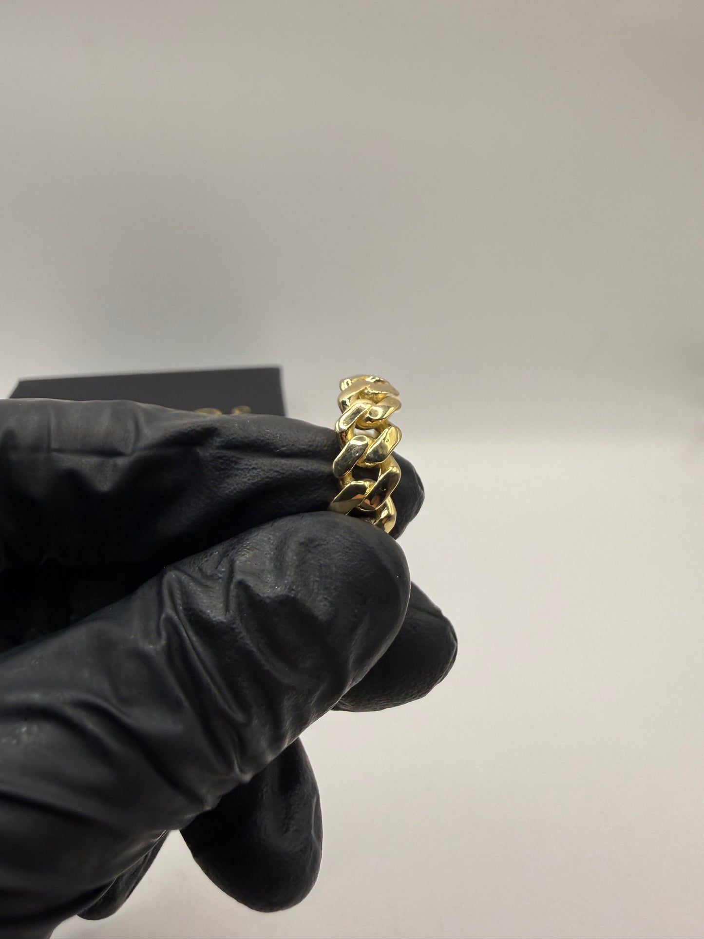 9ct Gold Cuban Ring Size V-W 9.8g