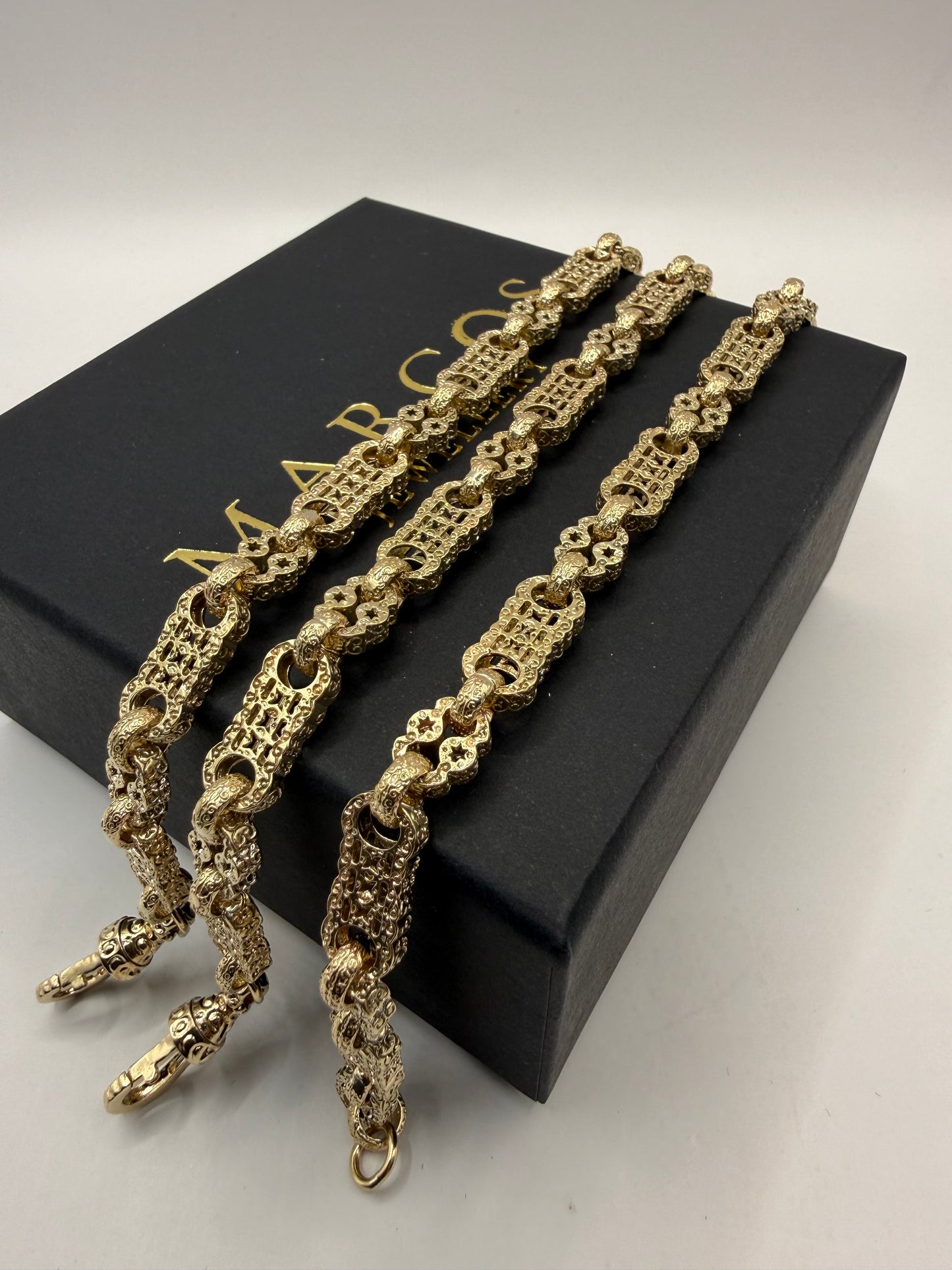 9ct Gold Stars & Bars Bracelet 9" 7mm 23.38g