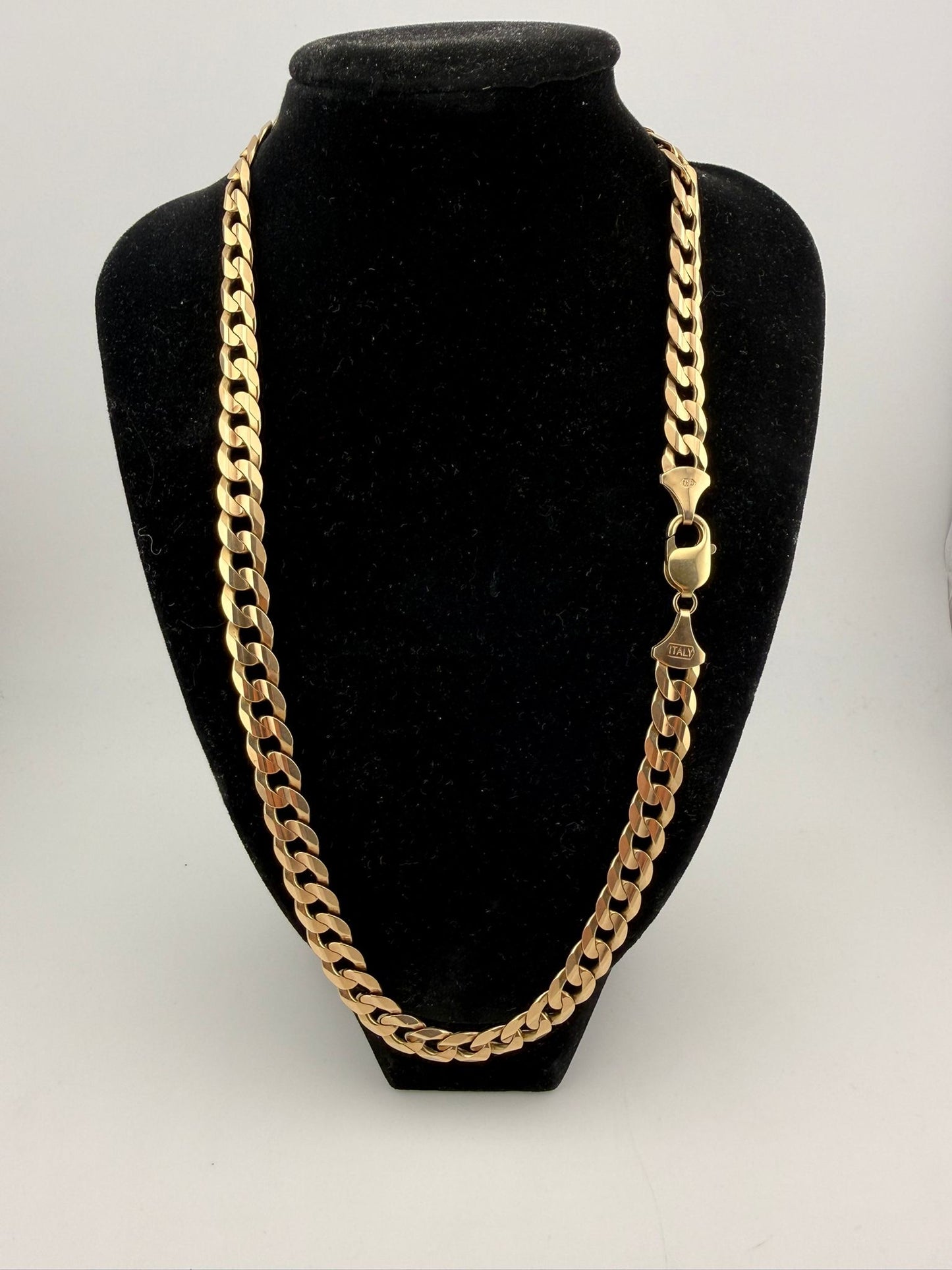 9ct Gold Curb Chain 20" 8.5mm 51.1g