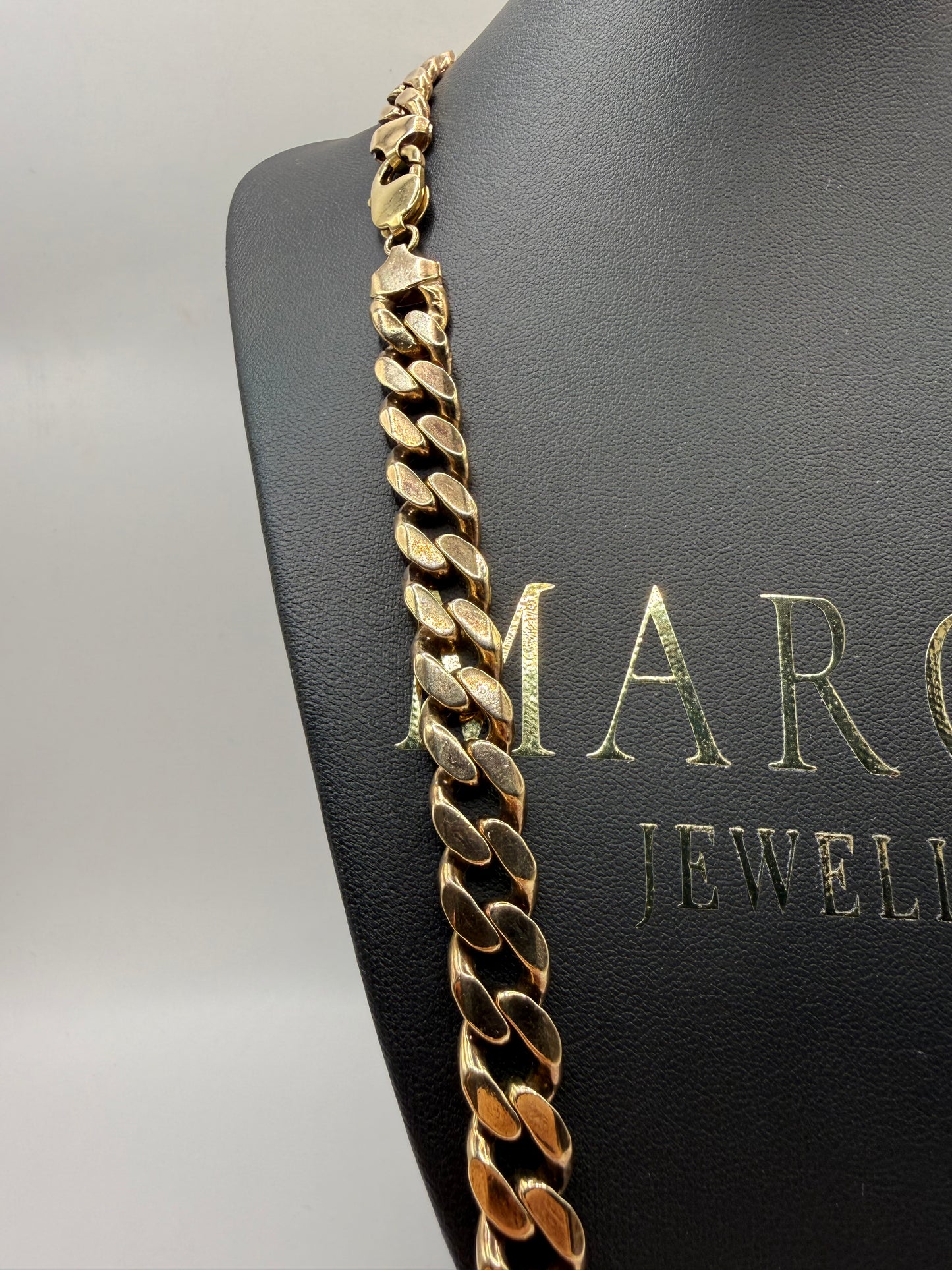 9ct Gold Curb Chain 26" 10mm 135.6g