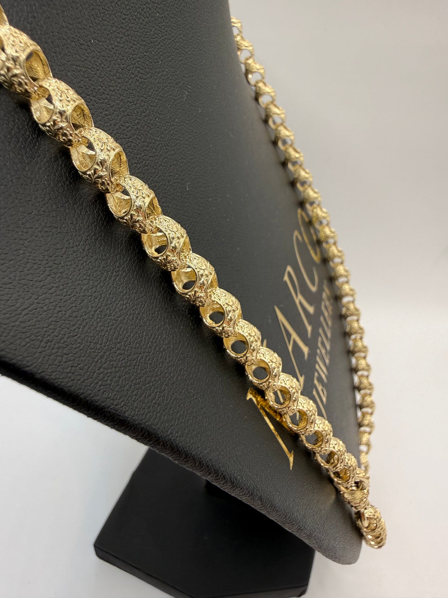 9ct Gold Acorn Chain 24.25" 8mm 62.82g