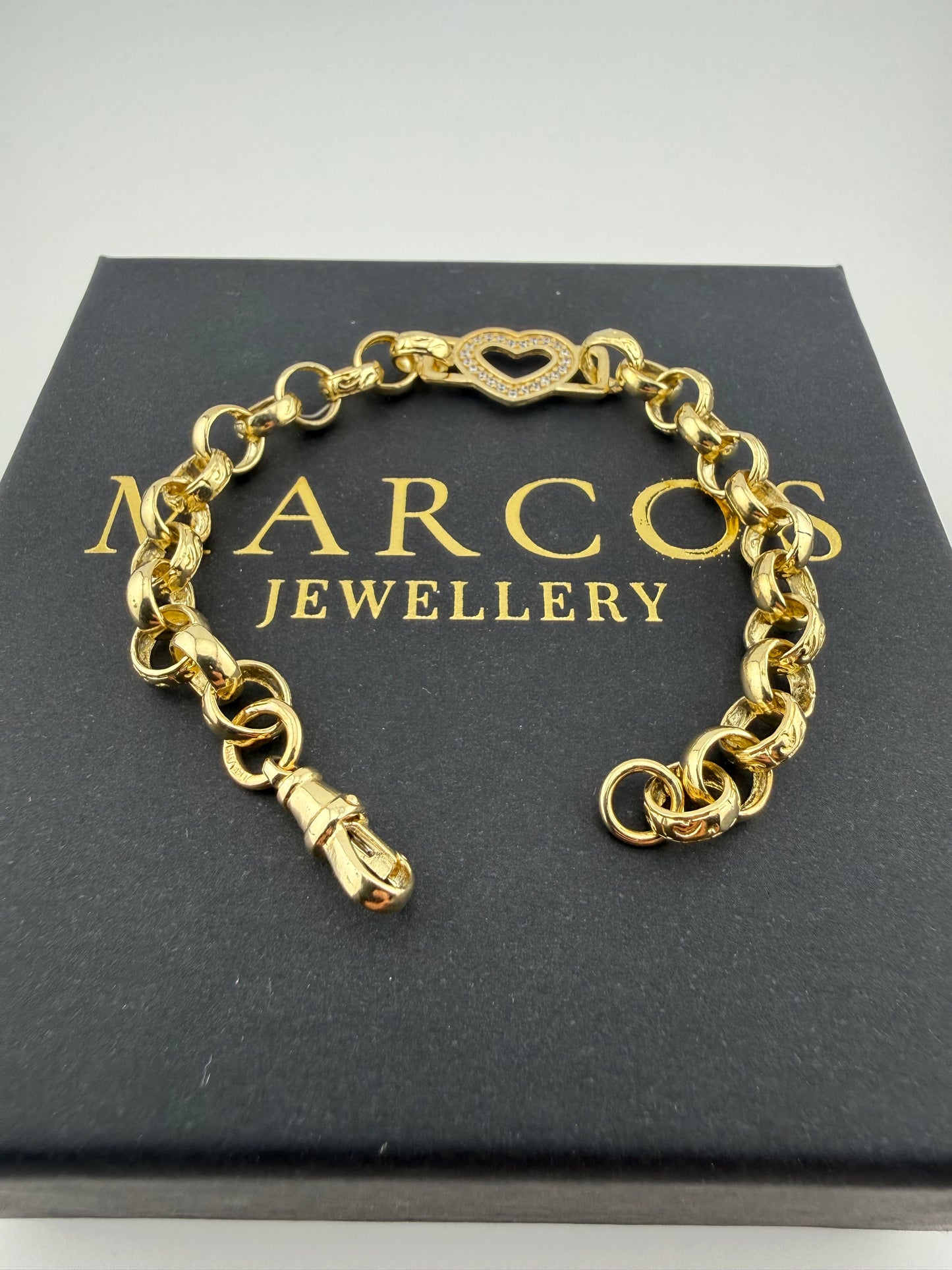 9ct Gold Belcher Heart Bracelet CZ Stones 7.25" 7-12mm 12.5g