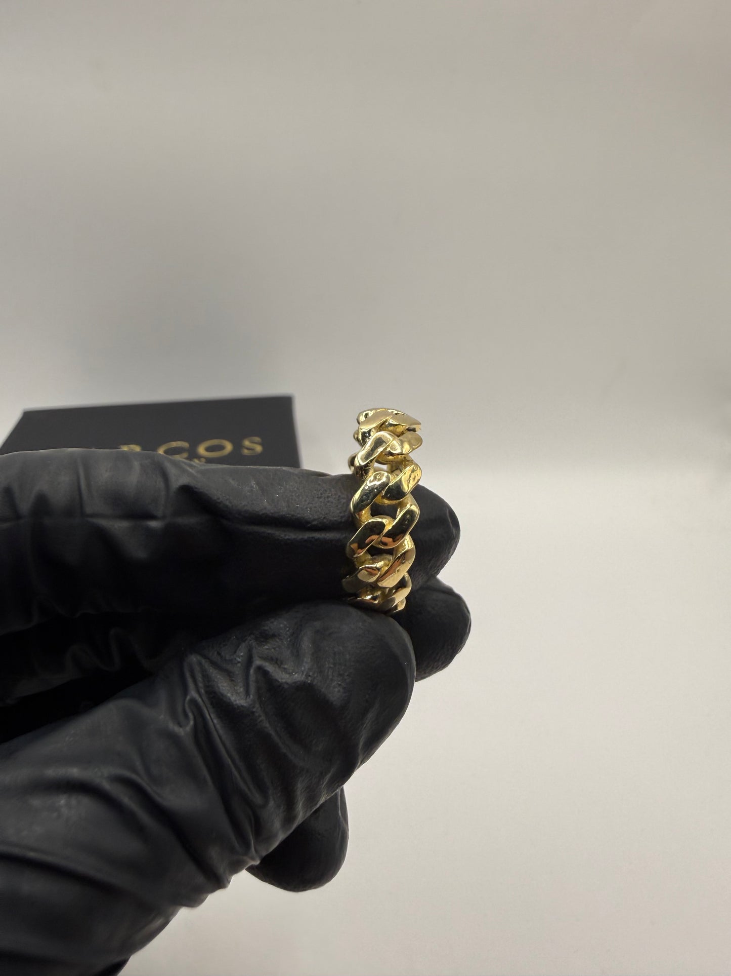 9ct Gold Cuban Ring Size V-W 9.8g