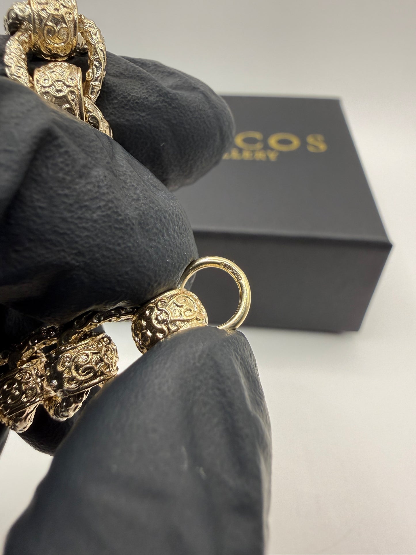 9ct Gold Roller Ball Bracelet 9.25" 11mm 42.96g