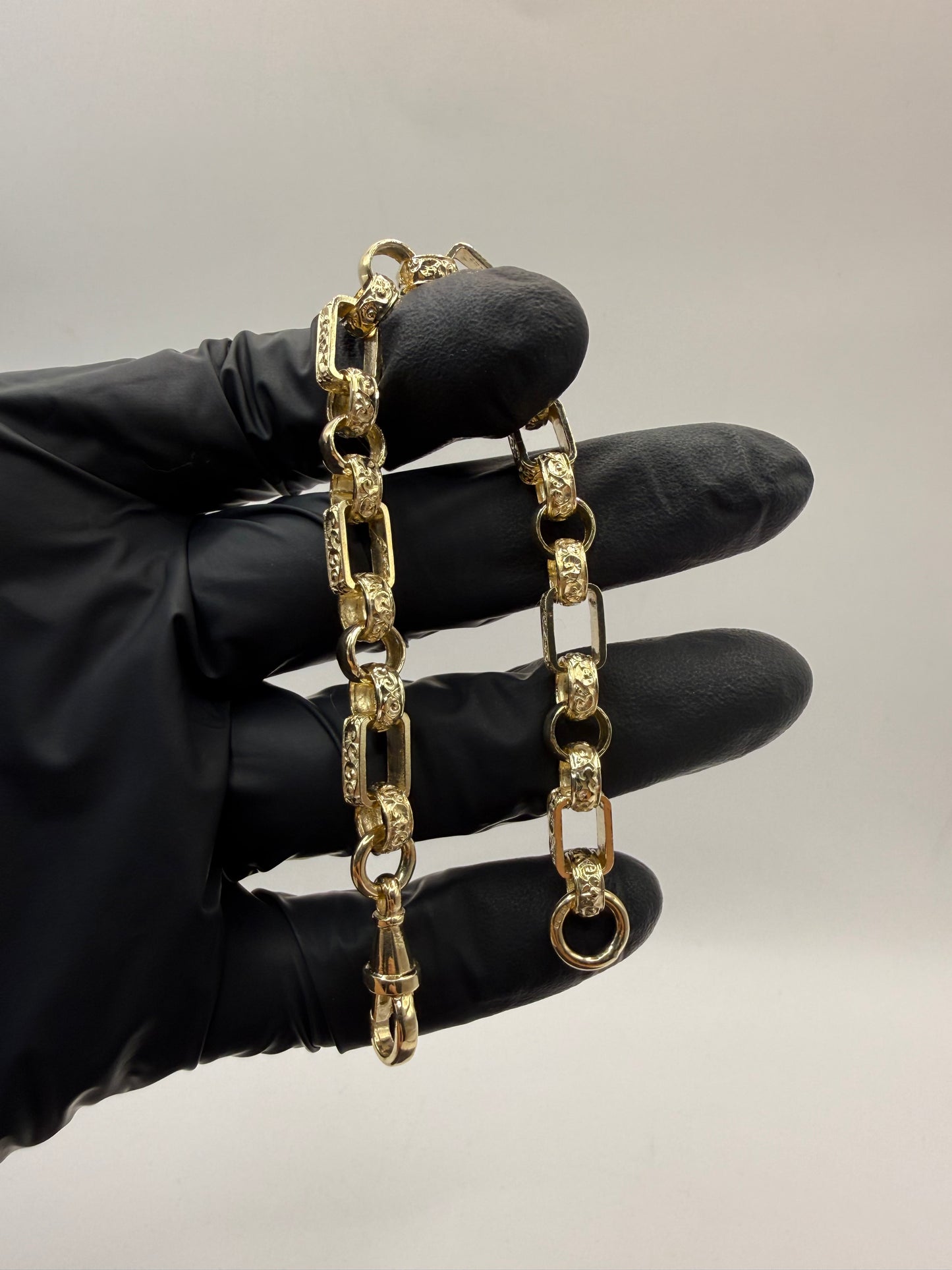 9ct Gold Gypsy Bracelet 7.5" 8mm 19.06g