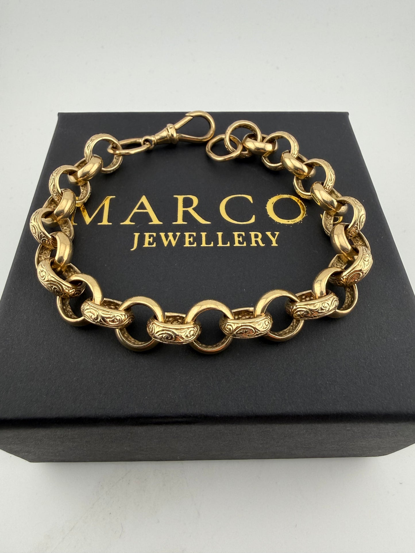 9ct Gold Belcher Bracelet 9.4" 11.5mm 44.1g
