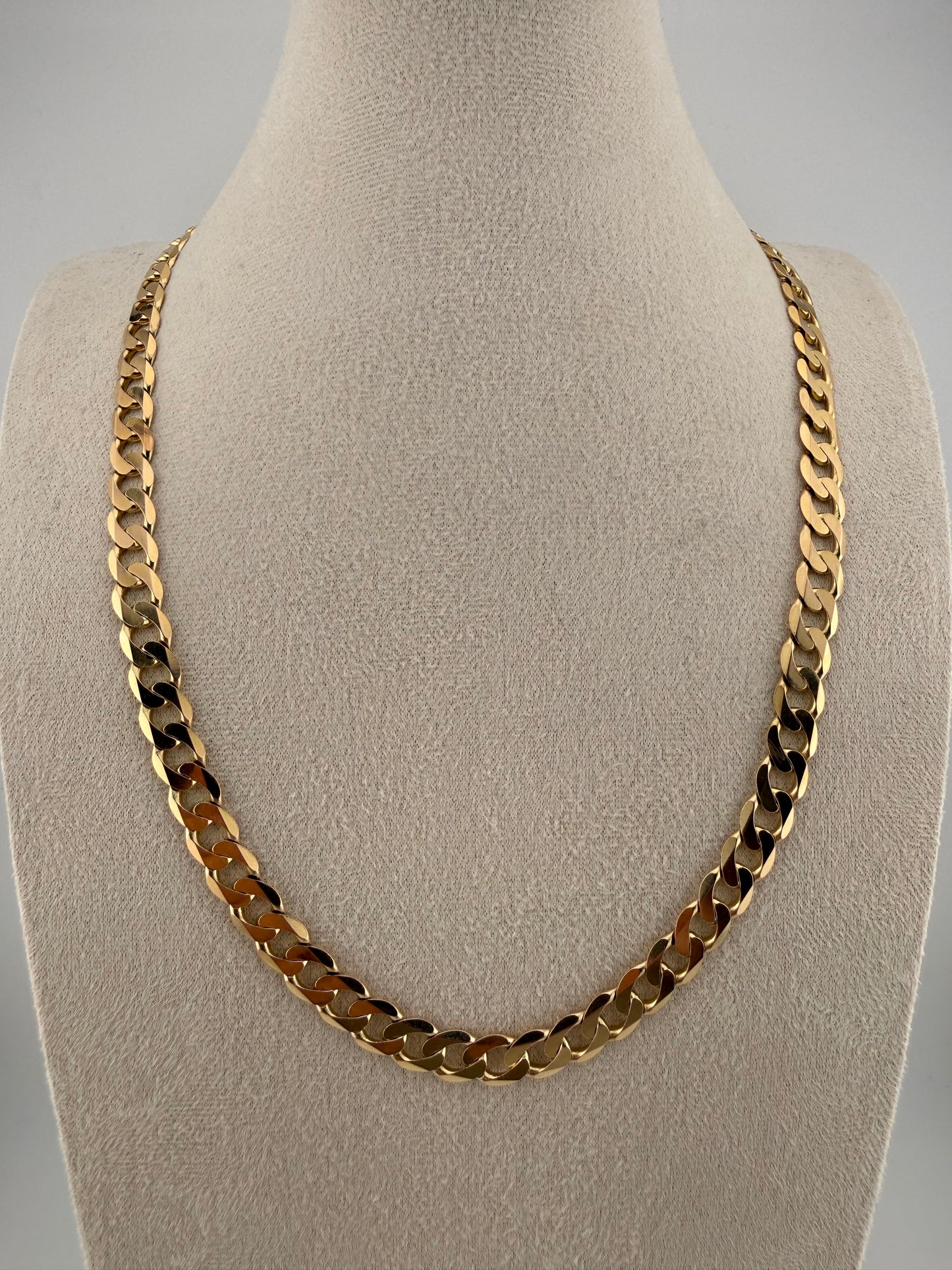9ct Gold Curb Chain 22" 9/10mm 50.74g