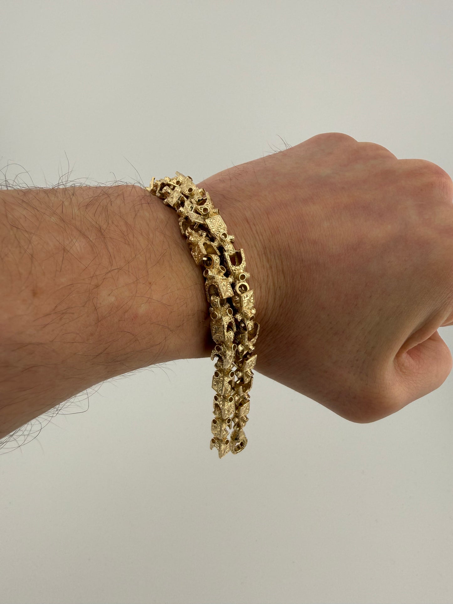 9ct Gold Lego Bracelet 7.95" 8mm
