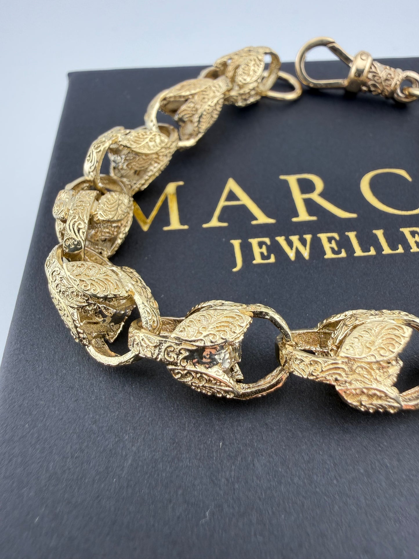 9ct Gold Tulip Bracelet 9.25" 11mm 33.1g