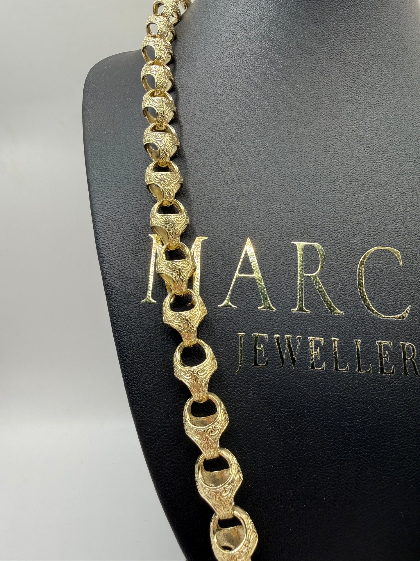 9ct Gold Acorn Chain 24.25" 10mm 76.6g