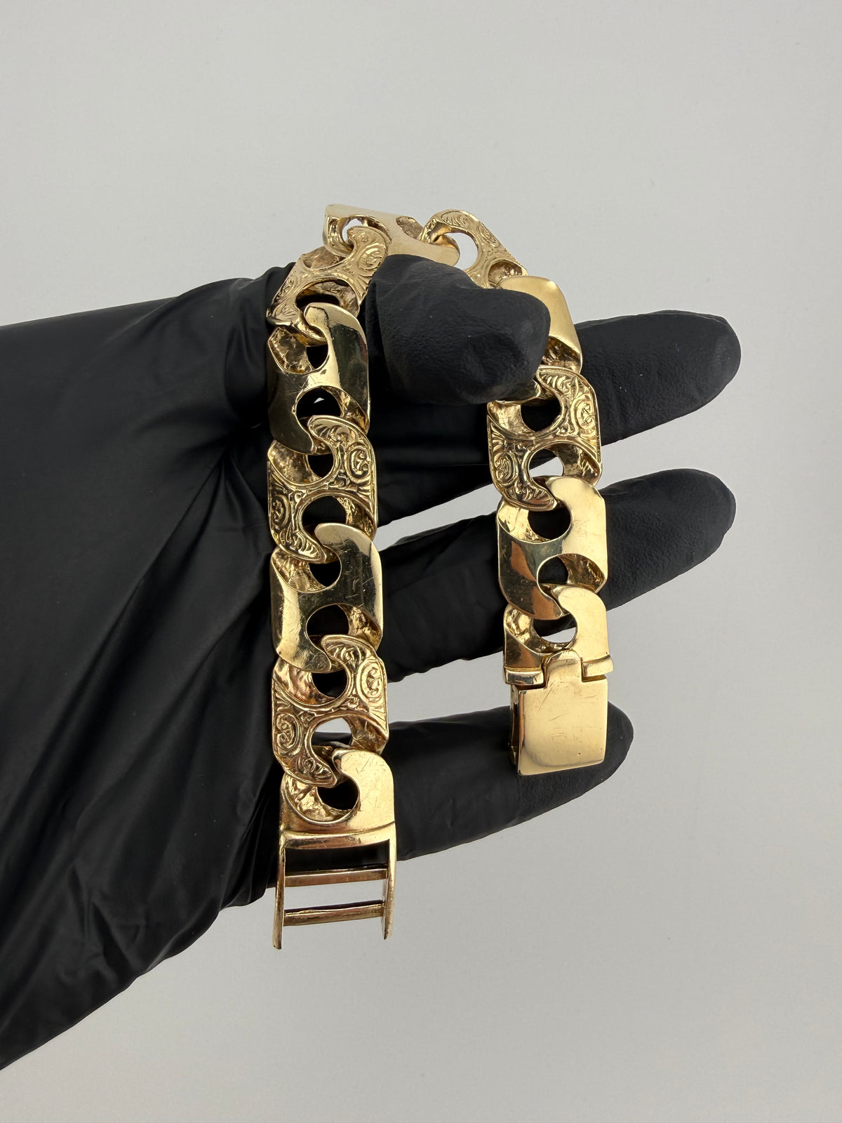 9ct Gold Mariner Link Bracelet 7.5" 17mm 51.3g