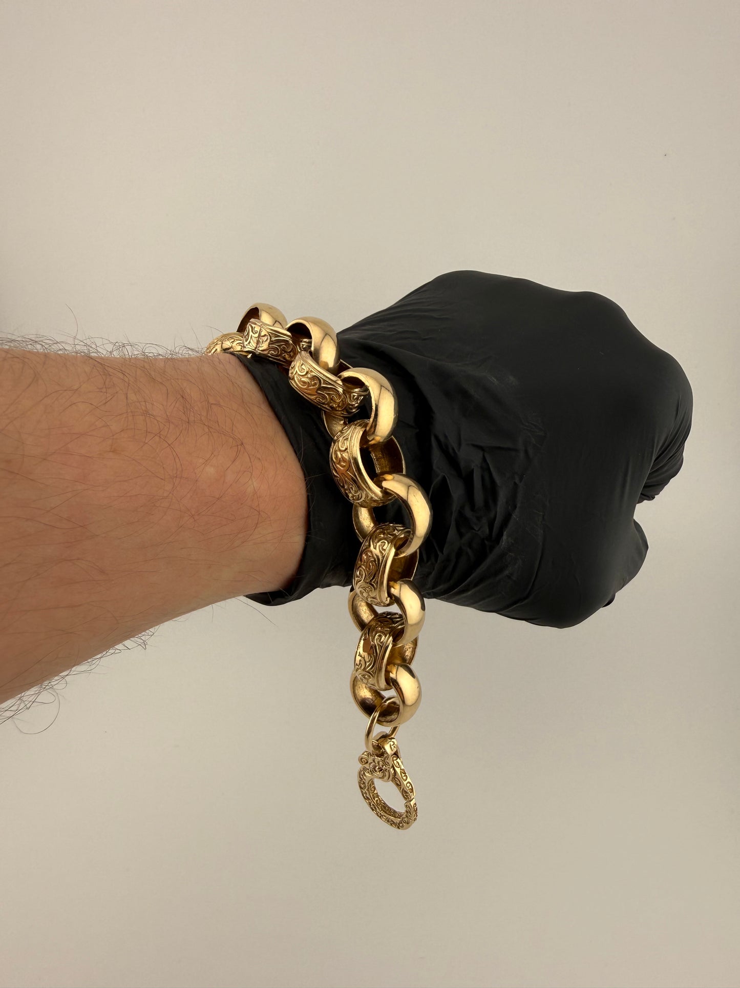 9ct Gold XL Belcher Bracelet 10" 19.5mm 74.74g