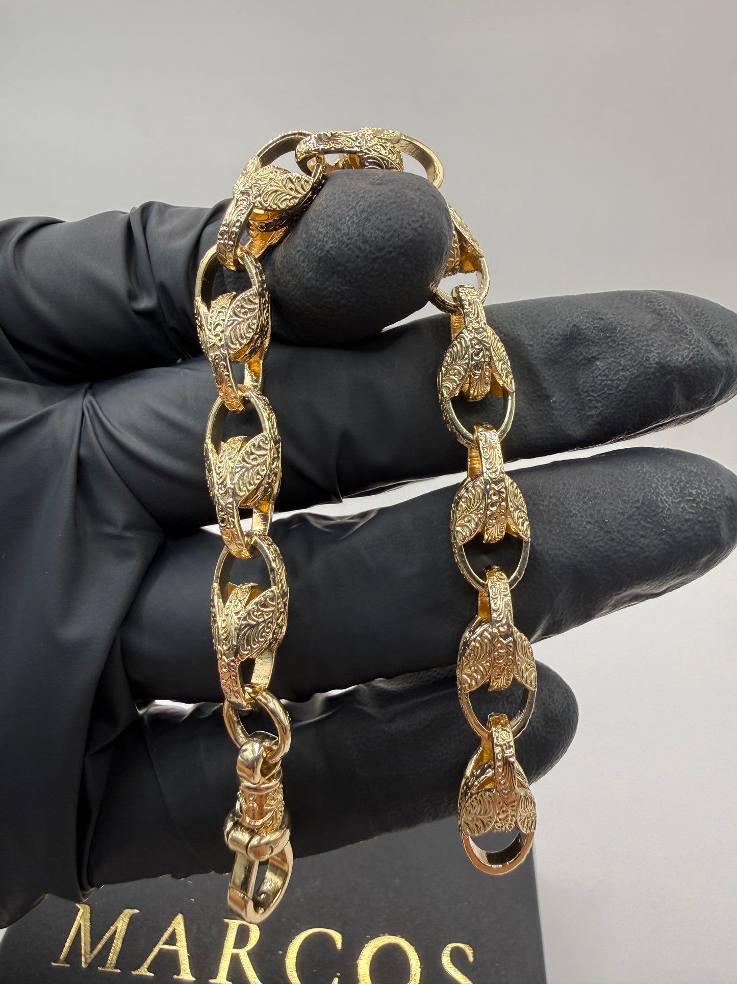 9ct Gold Tulip Bracelet 7" 8mm 21.13g