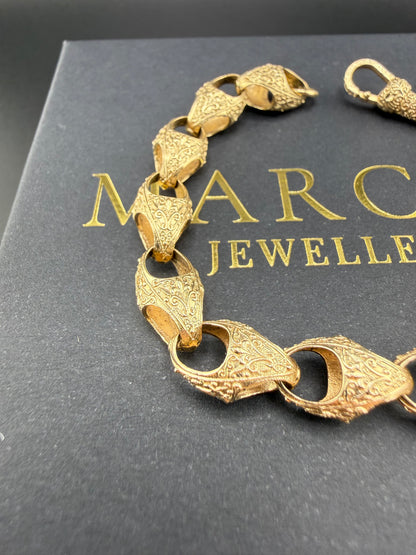 9ct Gold Acorn Bracelet 7" 8mm 12.49g