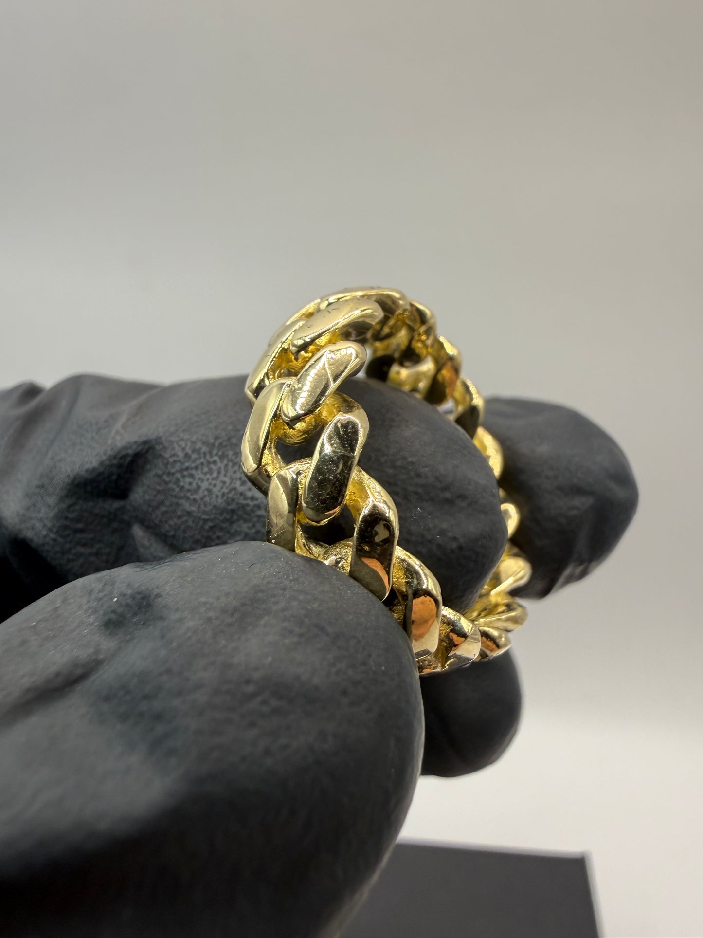 9ct Gold Cuban Ring Size U-V 9.71g
