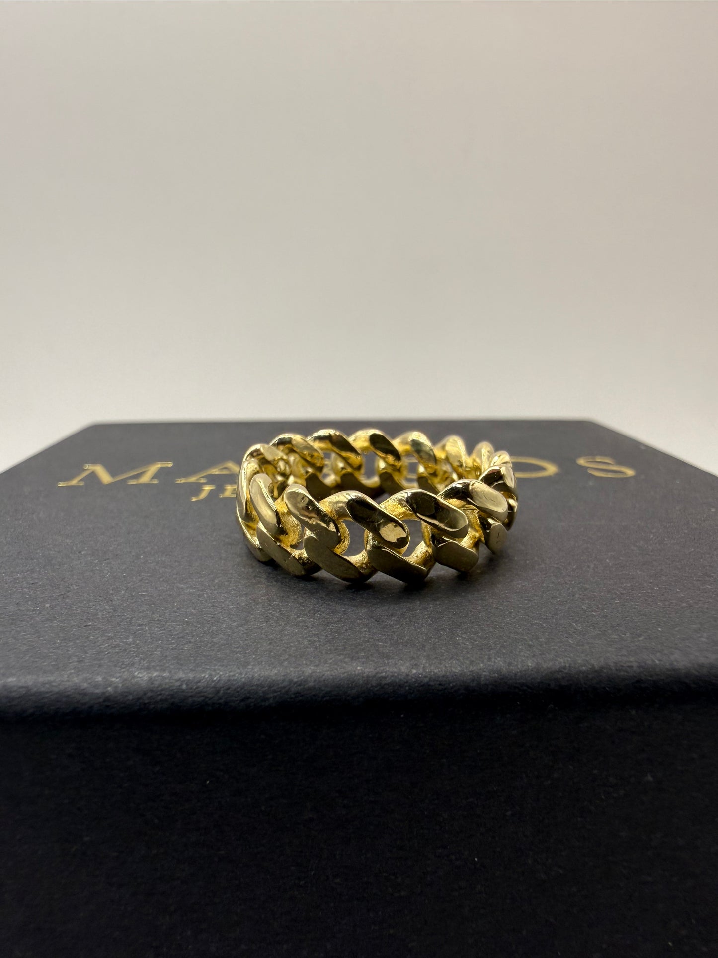 9ct Gold Cuban Ring Size U-V 9.71g