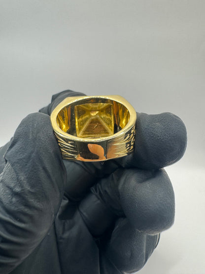 9ct Gold Pyramid Ring Size W-X 23.57g