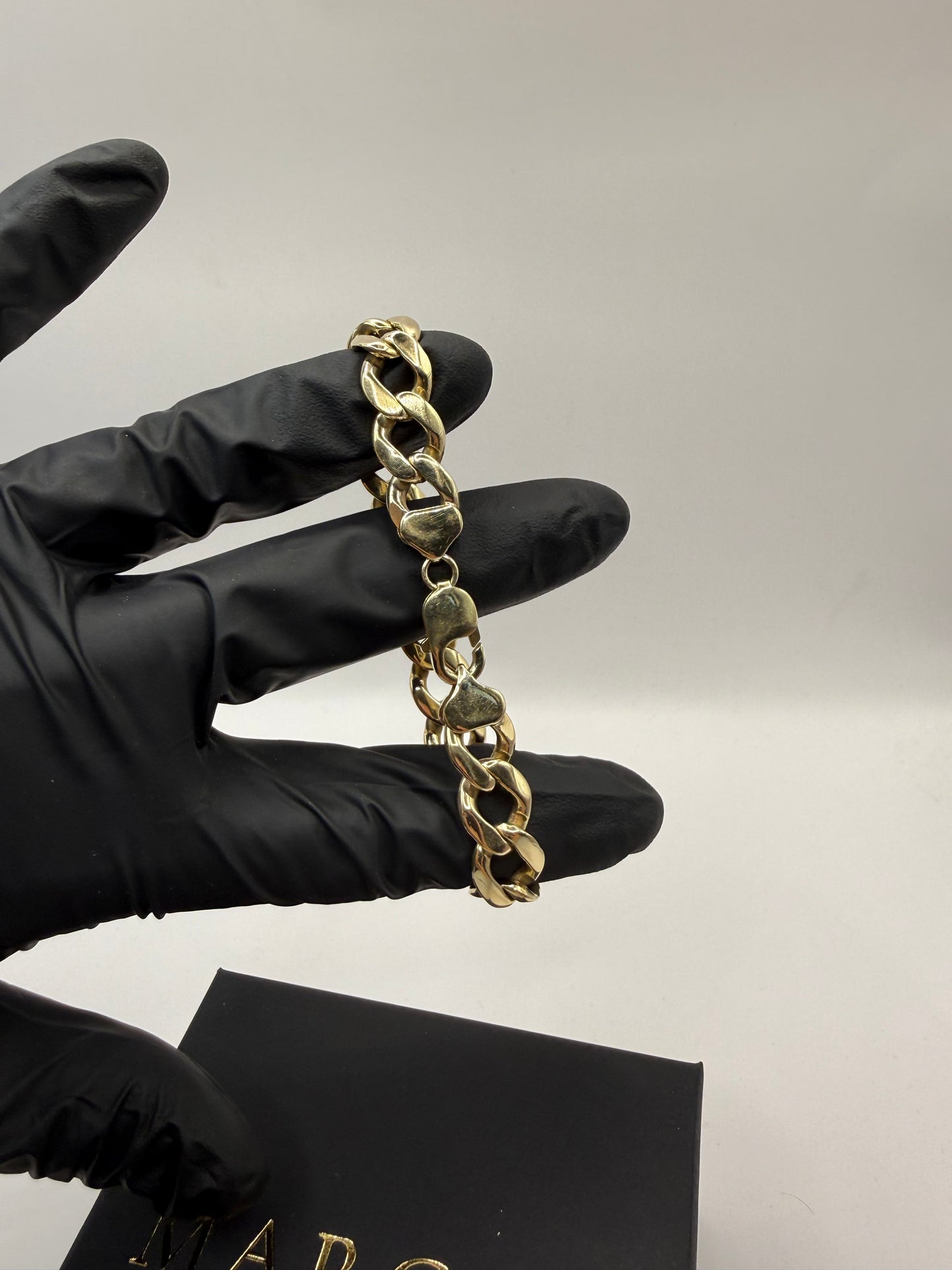 9ct Gold Curb Bracelet 8.2" 11mm 32.55g