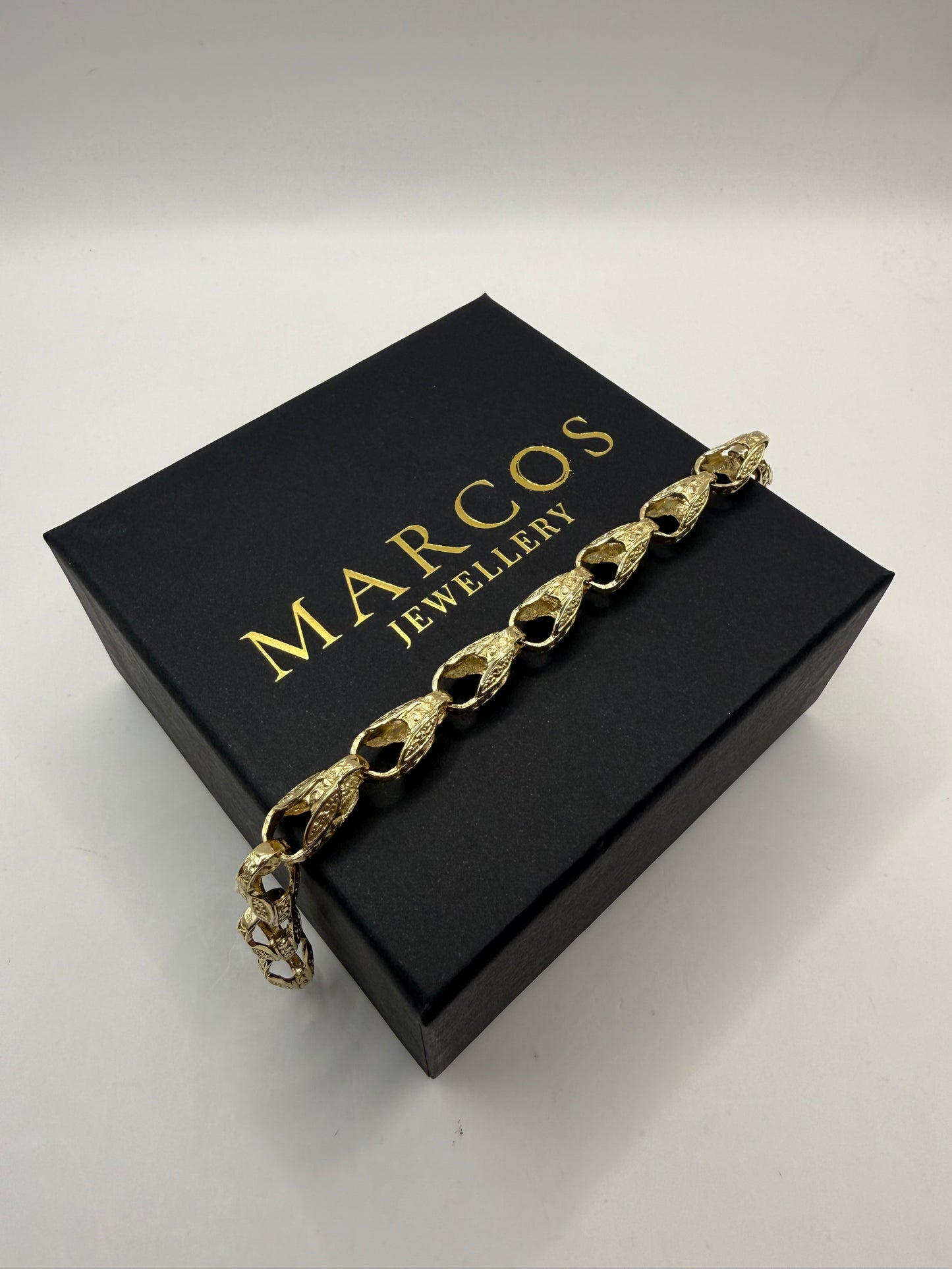 9ct Gold Tulip Bracelet 8.25" 8mm 20.4g