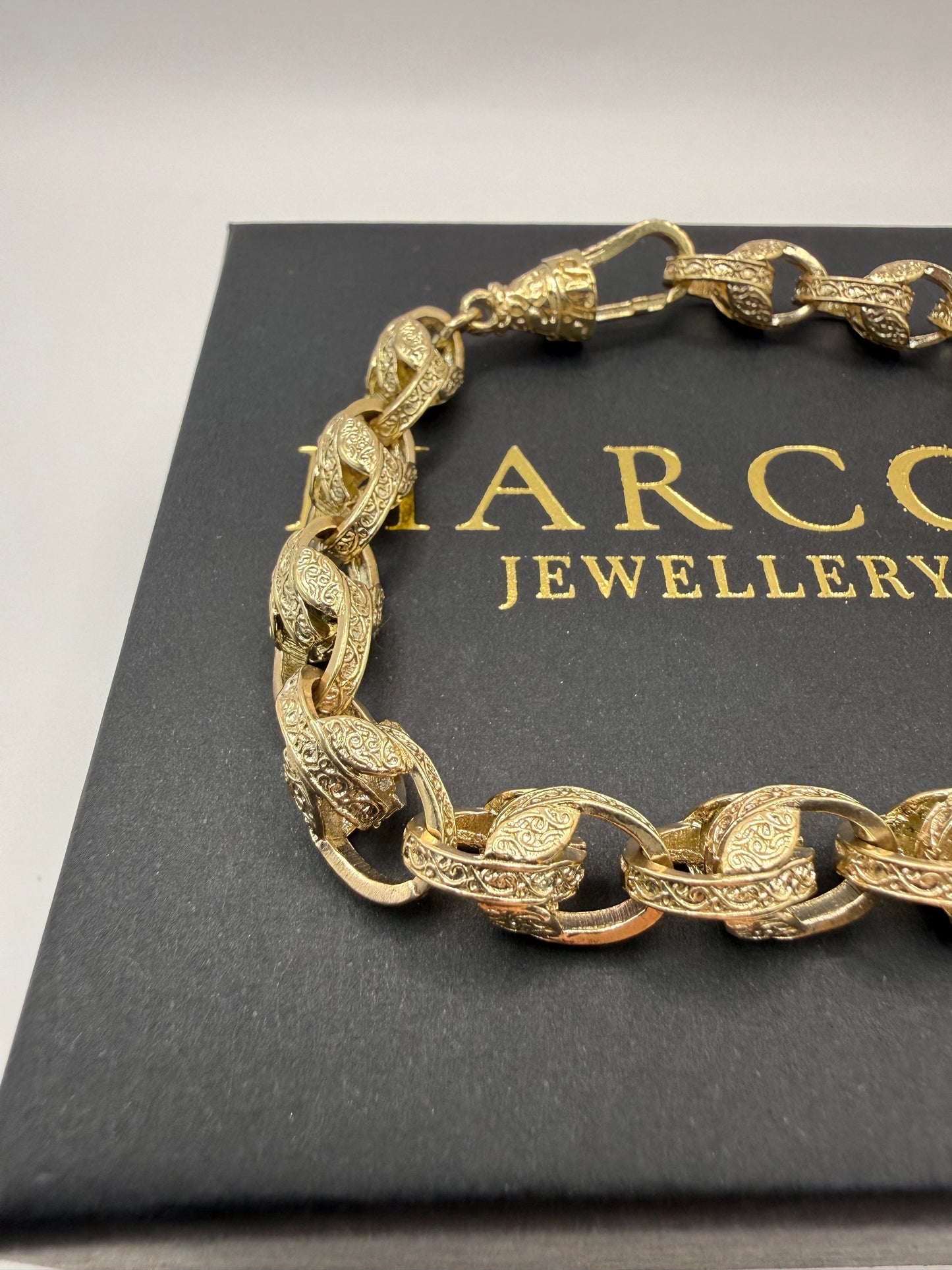 9ct Gold Tulip Bracelet 9" 10mm 30.1g