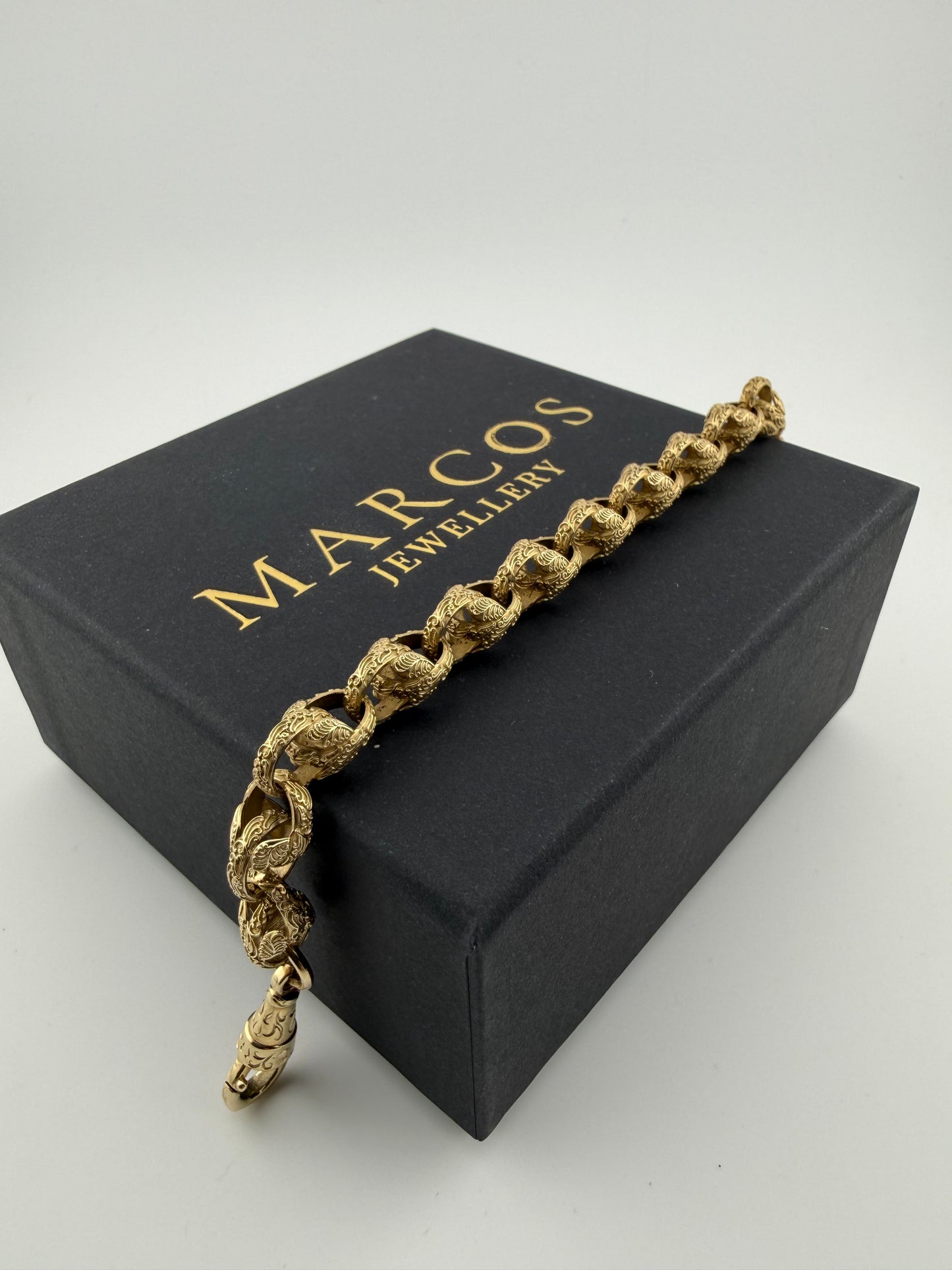 9ct Gold Tulip Bracelet 8.25" 9mm 22.12g