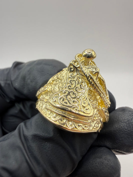 9ct Gold Saddle Ring Size V 20.44g