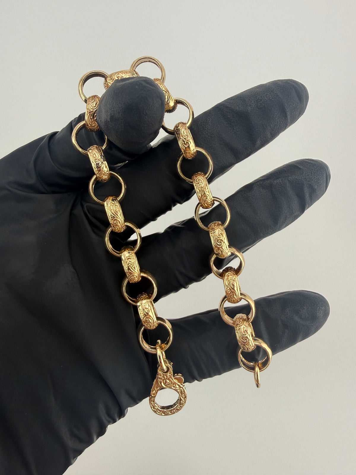 9ct Gold Belcher Bracelet 8.5" 11mm 27.5g