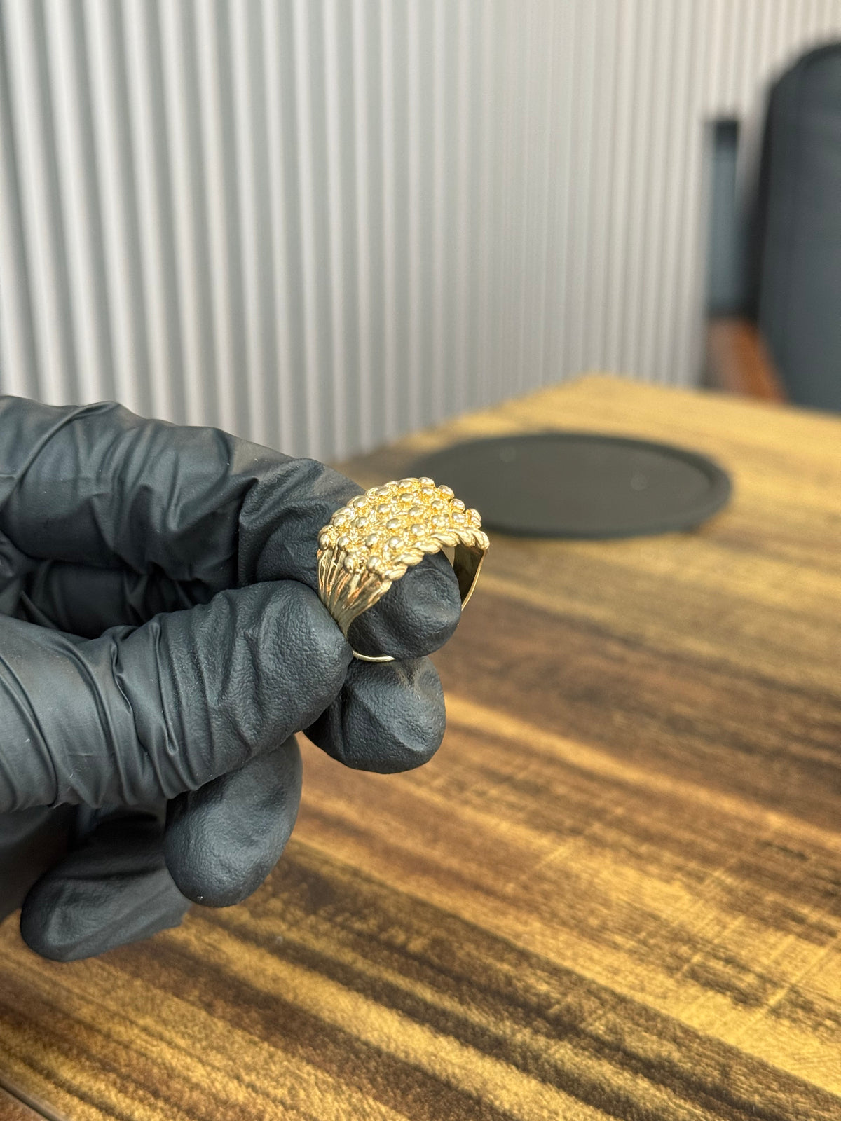 9ct Gold Keeper Ring Size W 9.4g