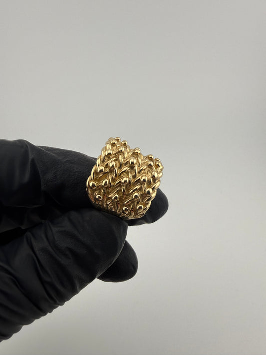 9ct Gold Keeper Ring Size T 11.18g