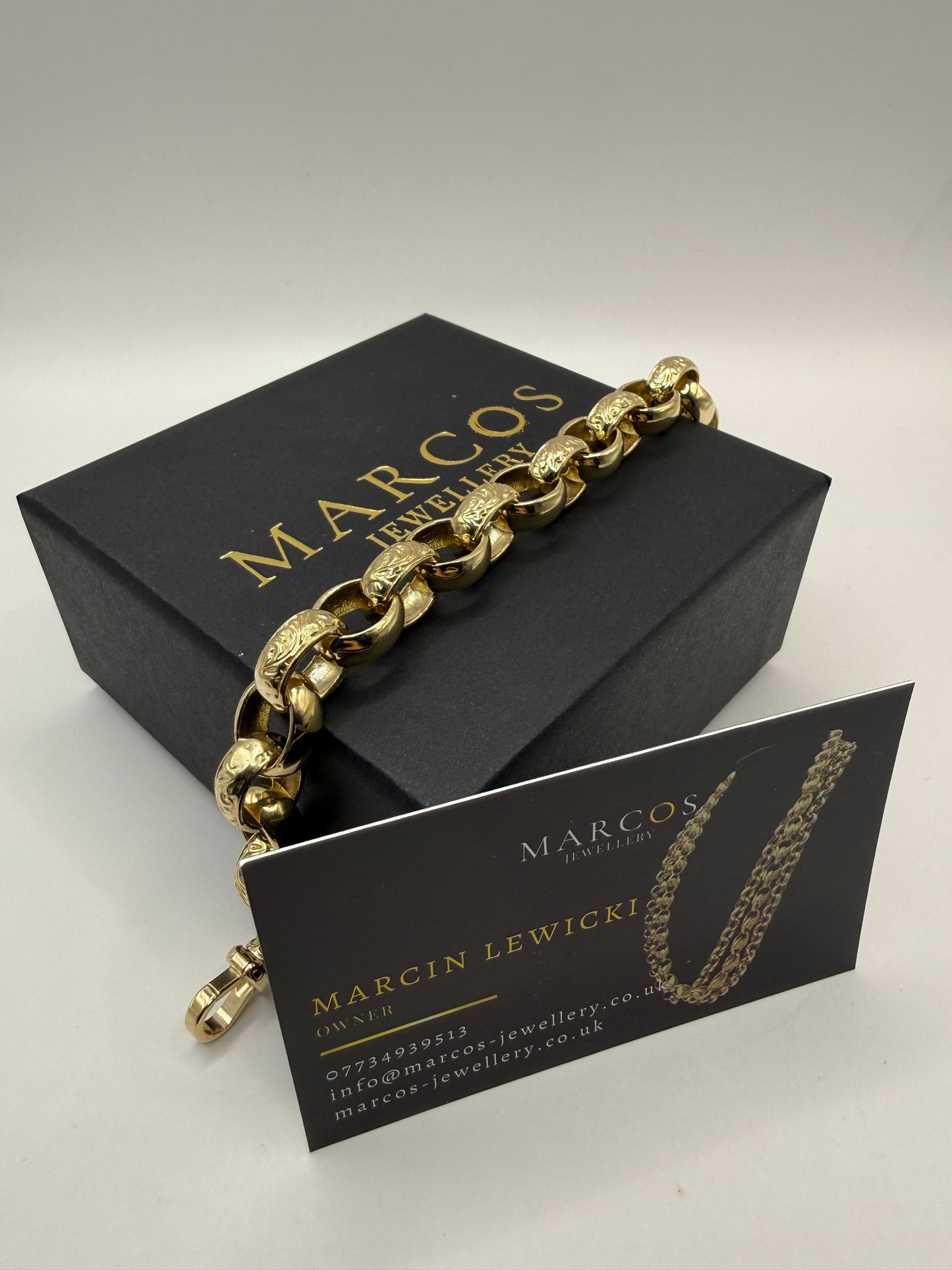 9ct Gold Belcher Bracelet 9.25" 12mm 49.89g