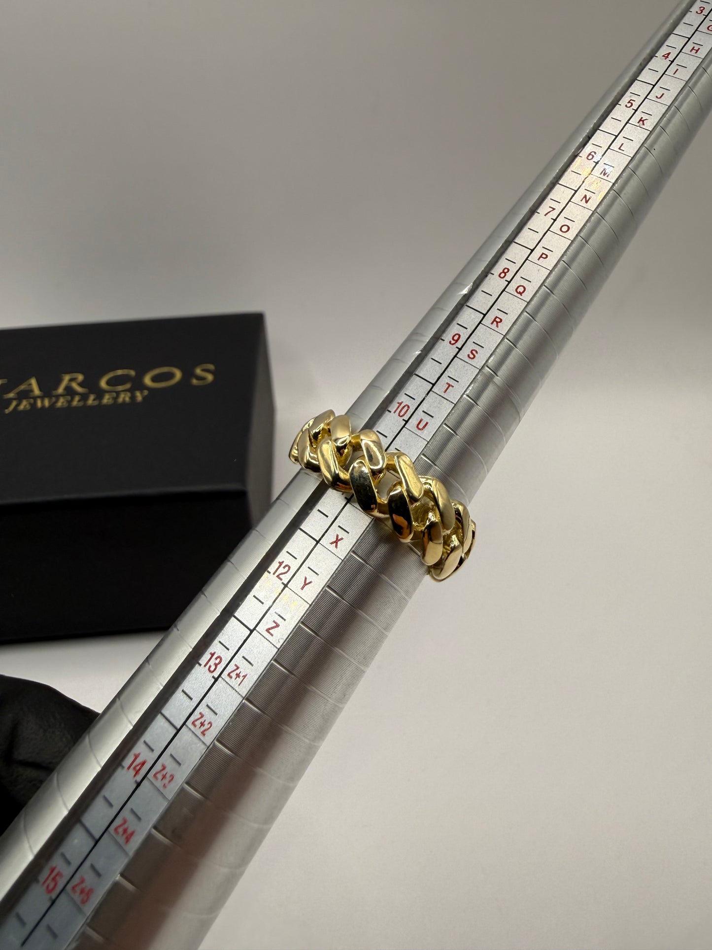 9ct Gold Cuban Ring Size V-W 9.8g