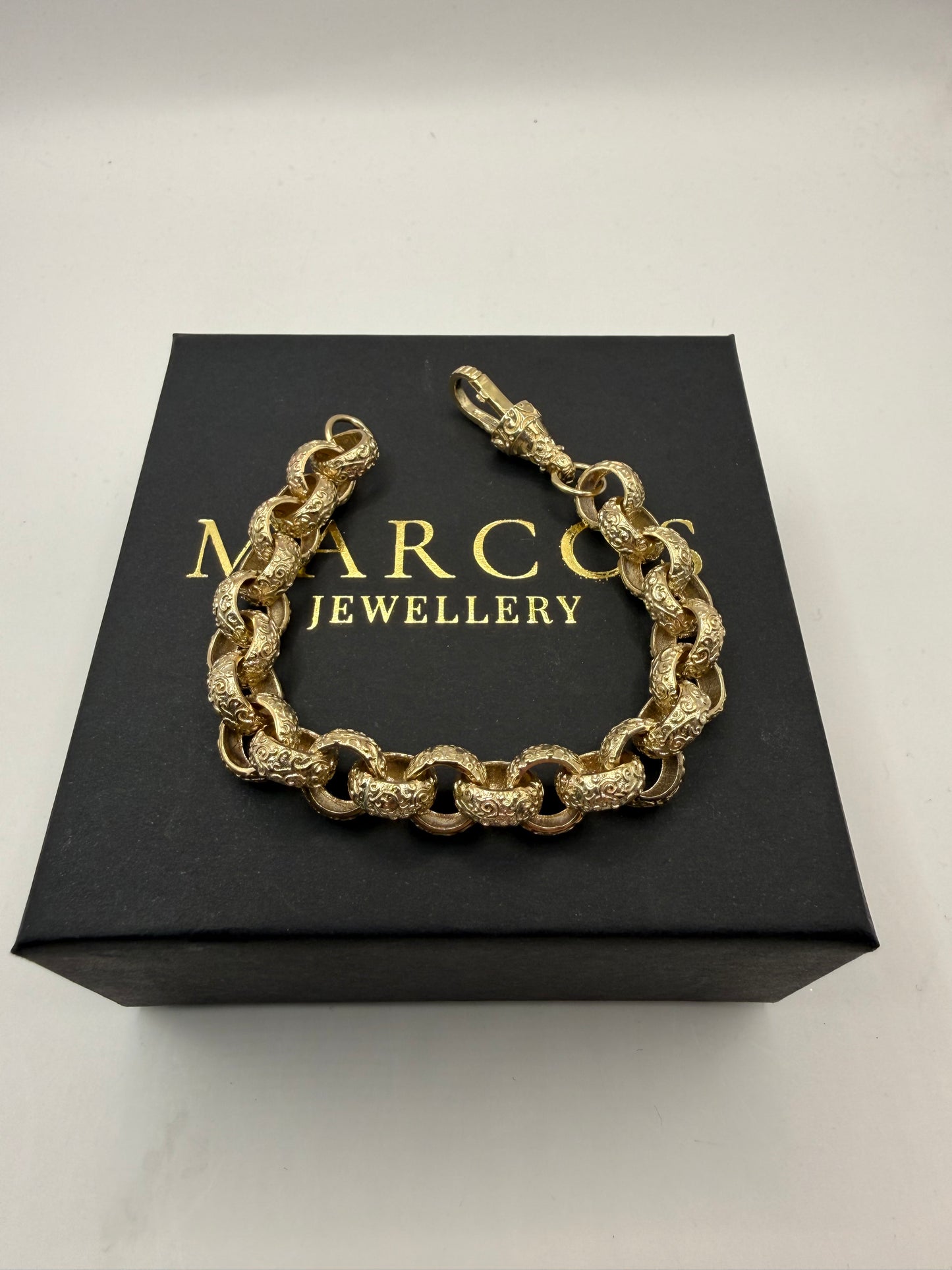 9ct Gold Belcher Bracelet 7.75" 11mm 33g