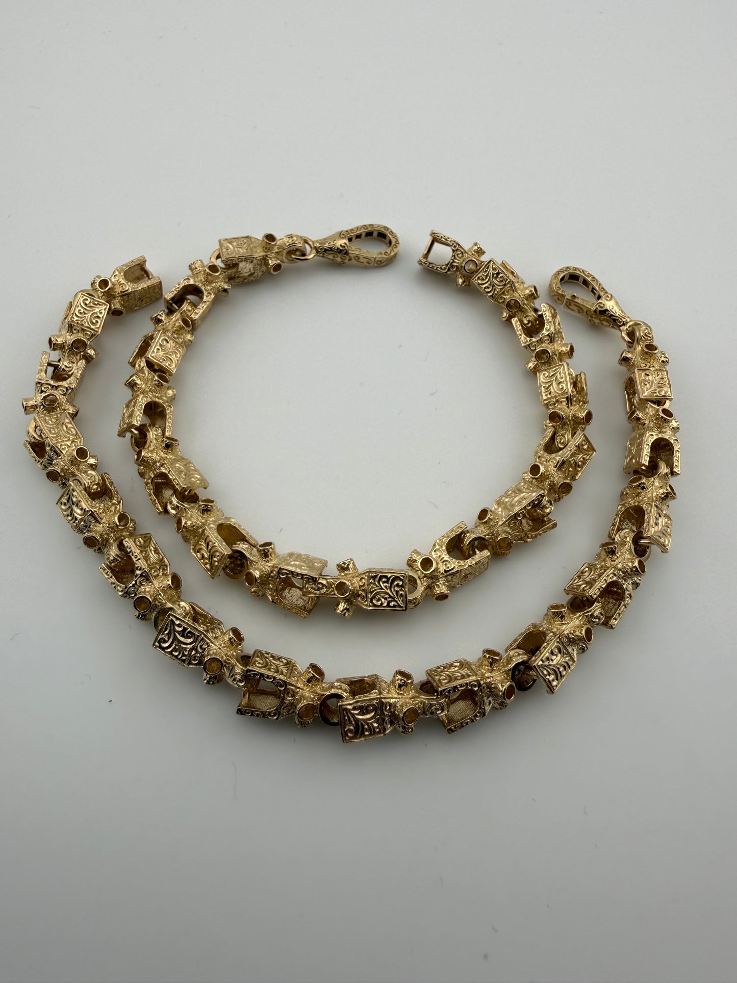9ct Gold Lego Bracelet 7.95" 8mm