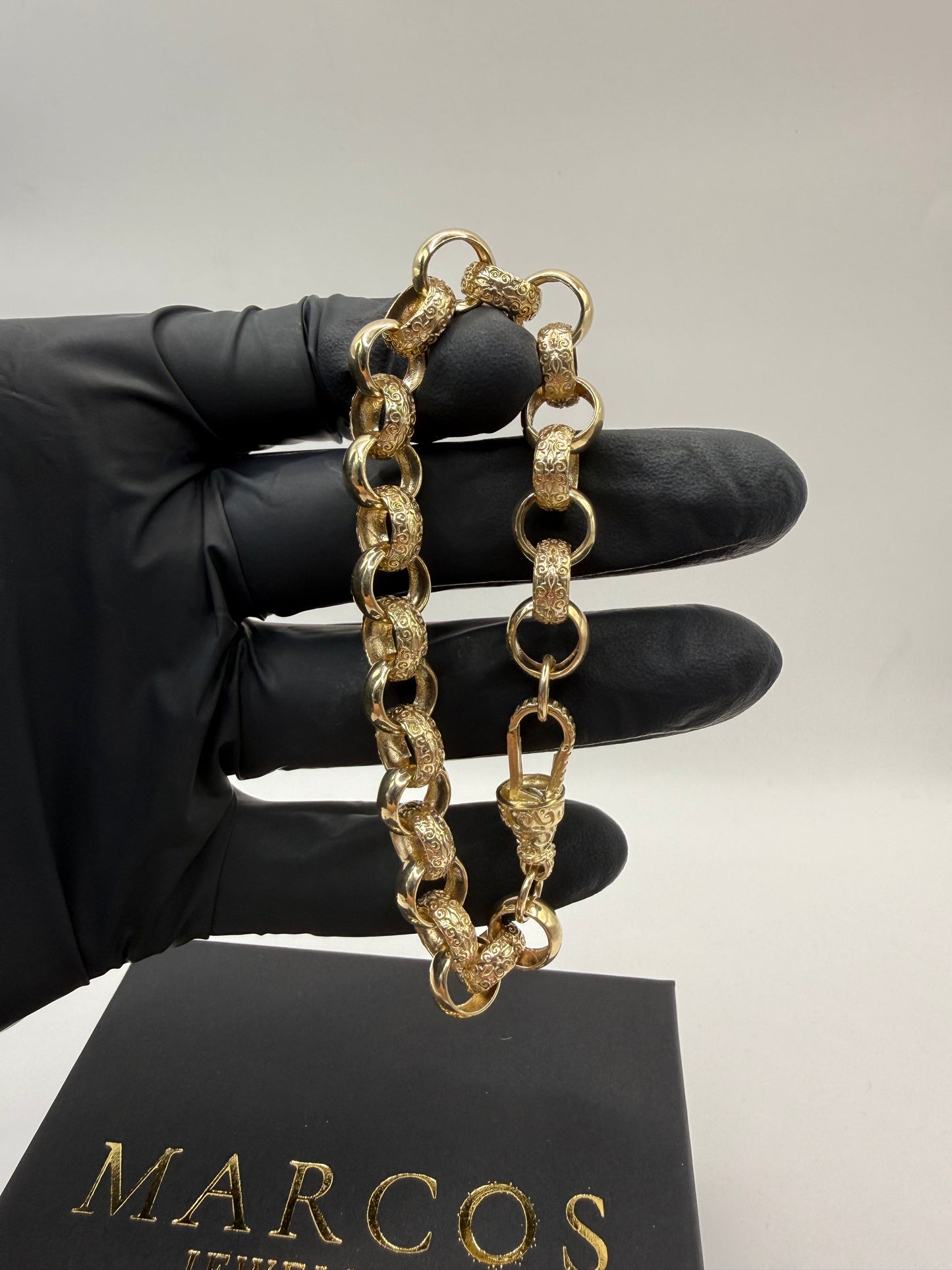 9ct Gold Belcher Bracelet 8.5" 11mm 23.7g