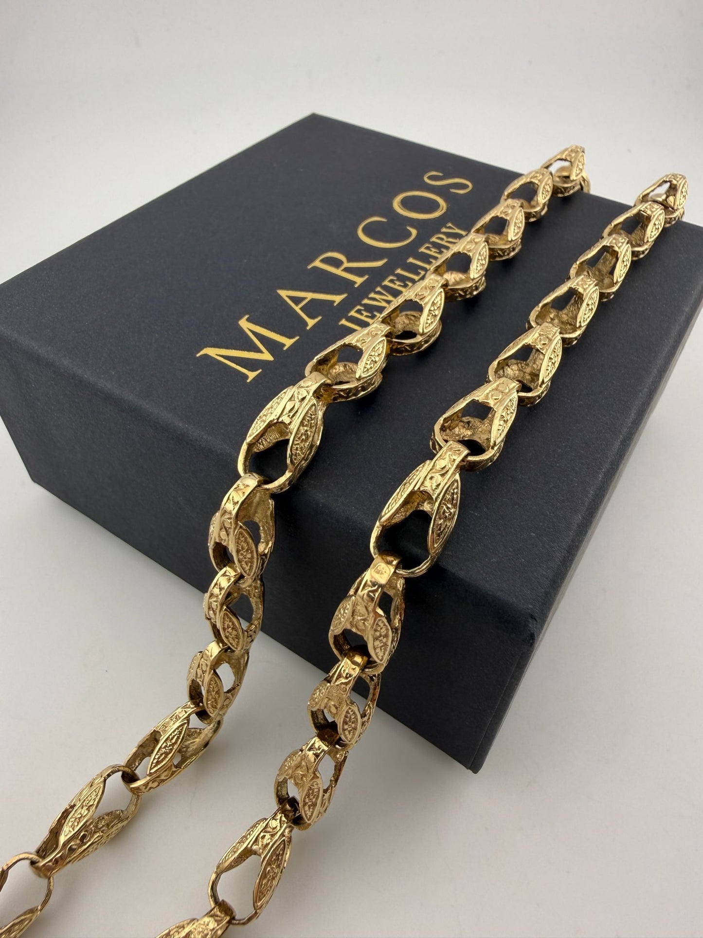 9ct Gold Tulip Chain 26" 8.2mm 61.6g