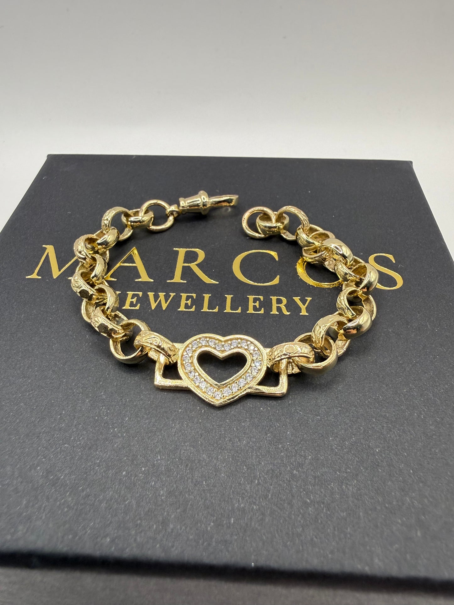 9ct Gold Baby Heart Belcher Bracelet 6.5" 7mm 11.1g