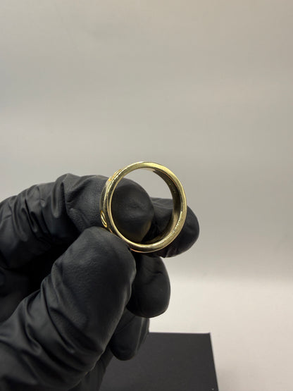 9ct Gold Designer Style Ring