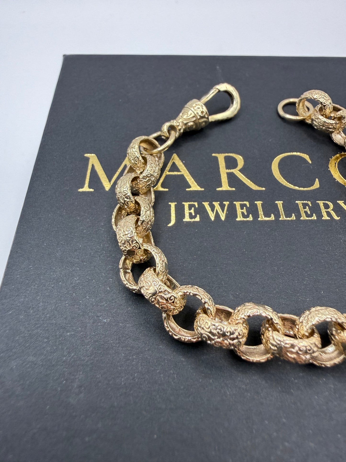 9ct Gold Belcher Bracelet 7" 8.5mm 18.7g