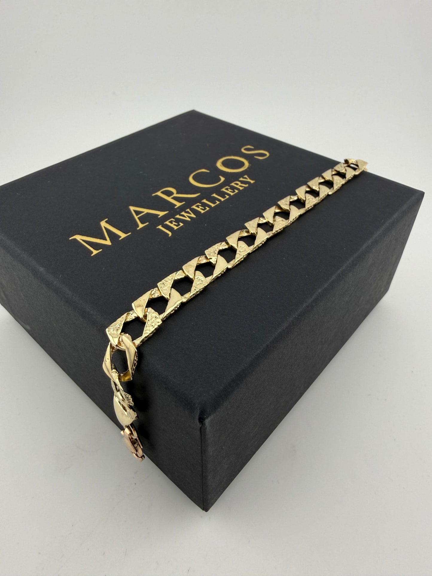 9ct Gold Chaps Bracelet 7" 8mm 8.9g