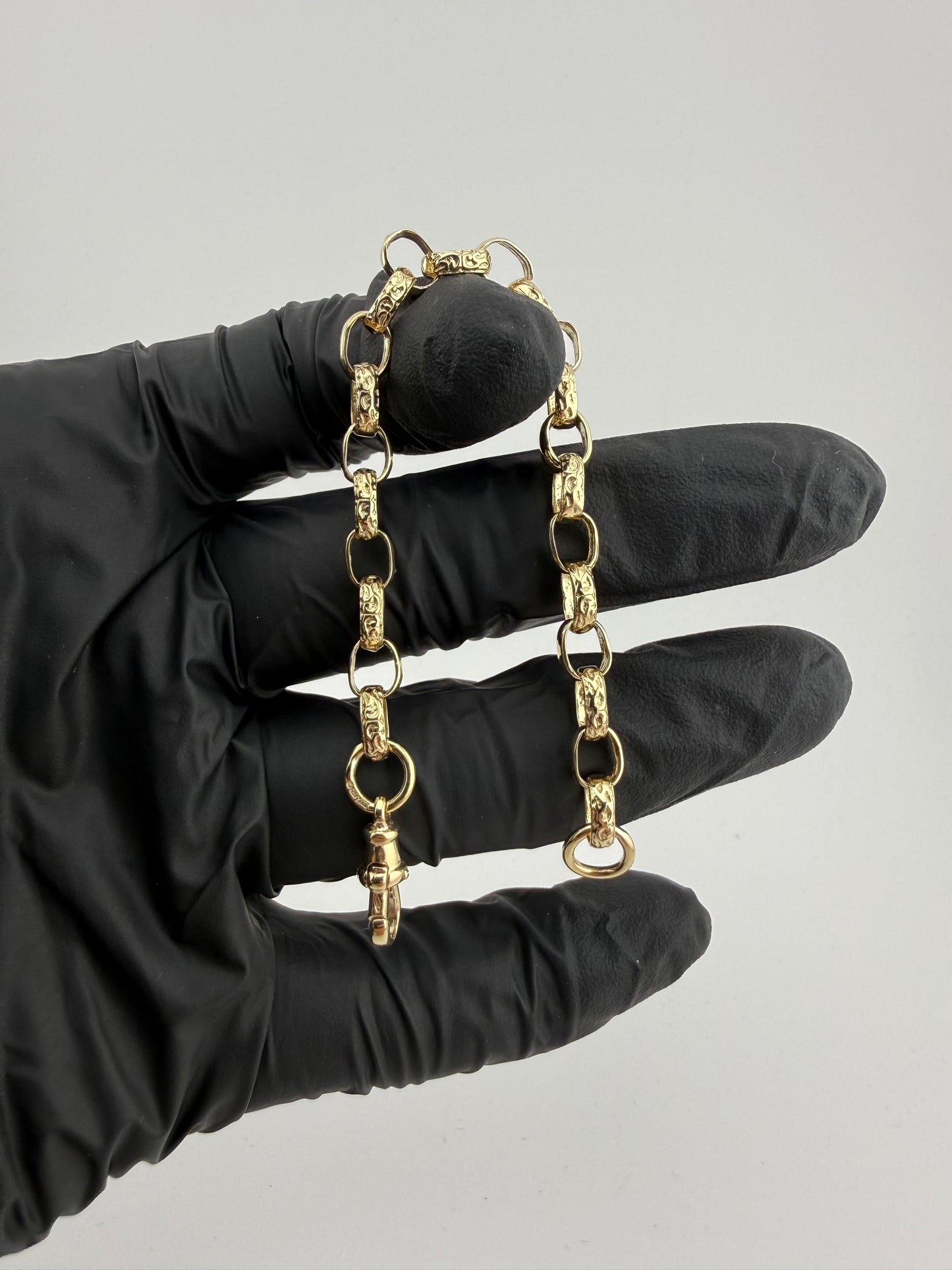 9ct Gold Oval Belcher Bracelet 6.4" 6mm 8.59g