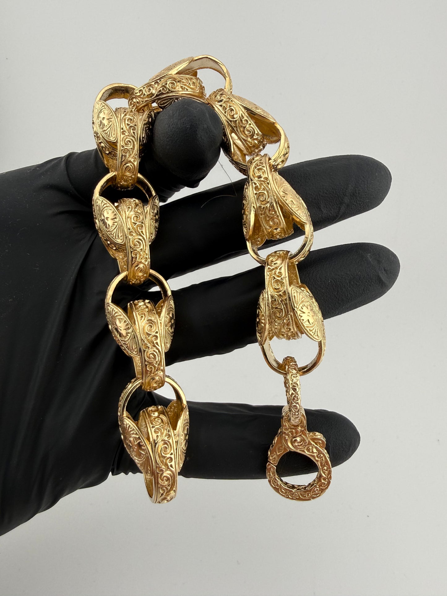 9ct Gold Tulip Bracelet 9.5" 17.5mm 74.6g