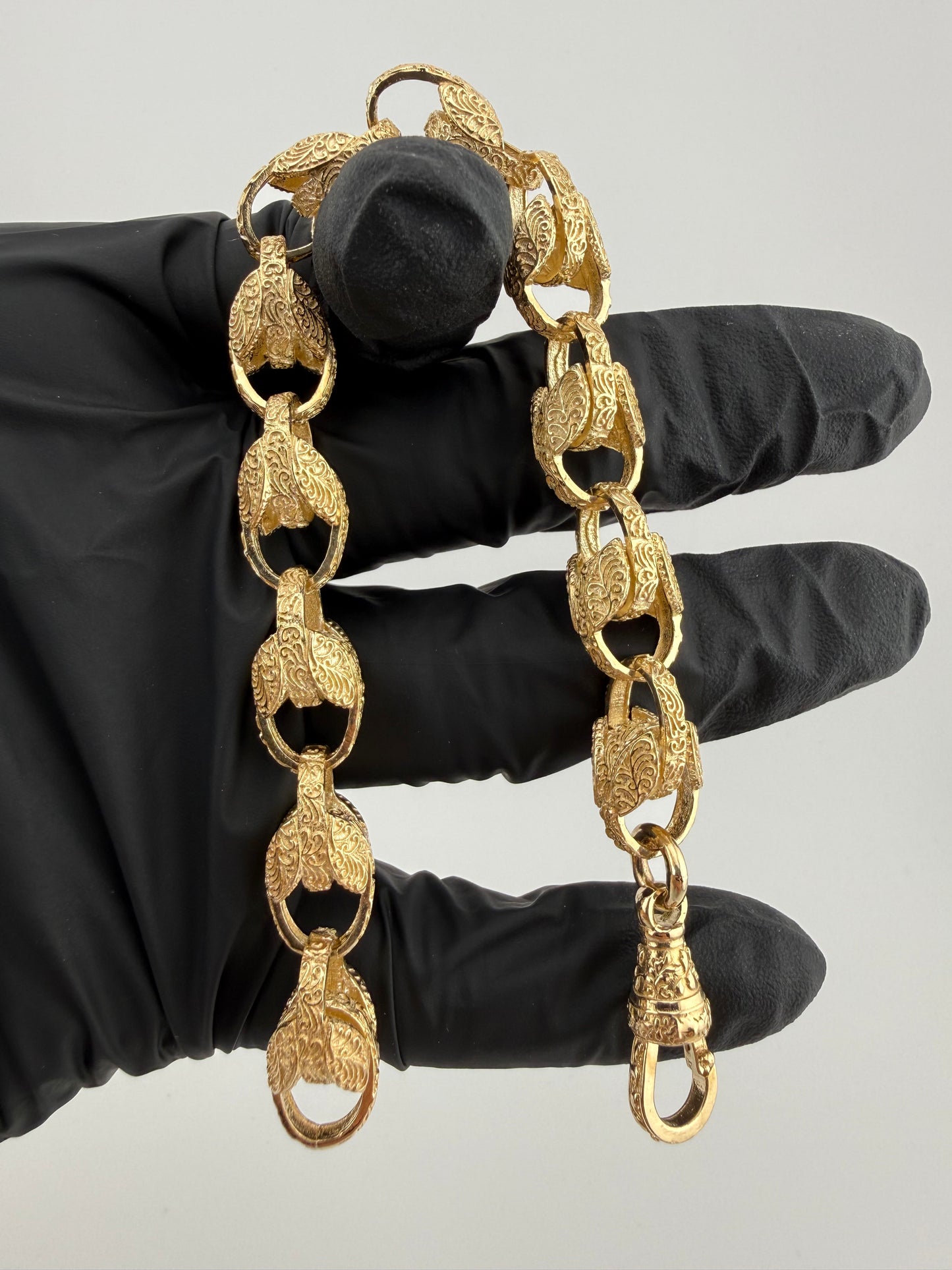 9ct Gold Tulip Bracelet 8.5" 11mm 31.57g
