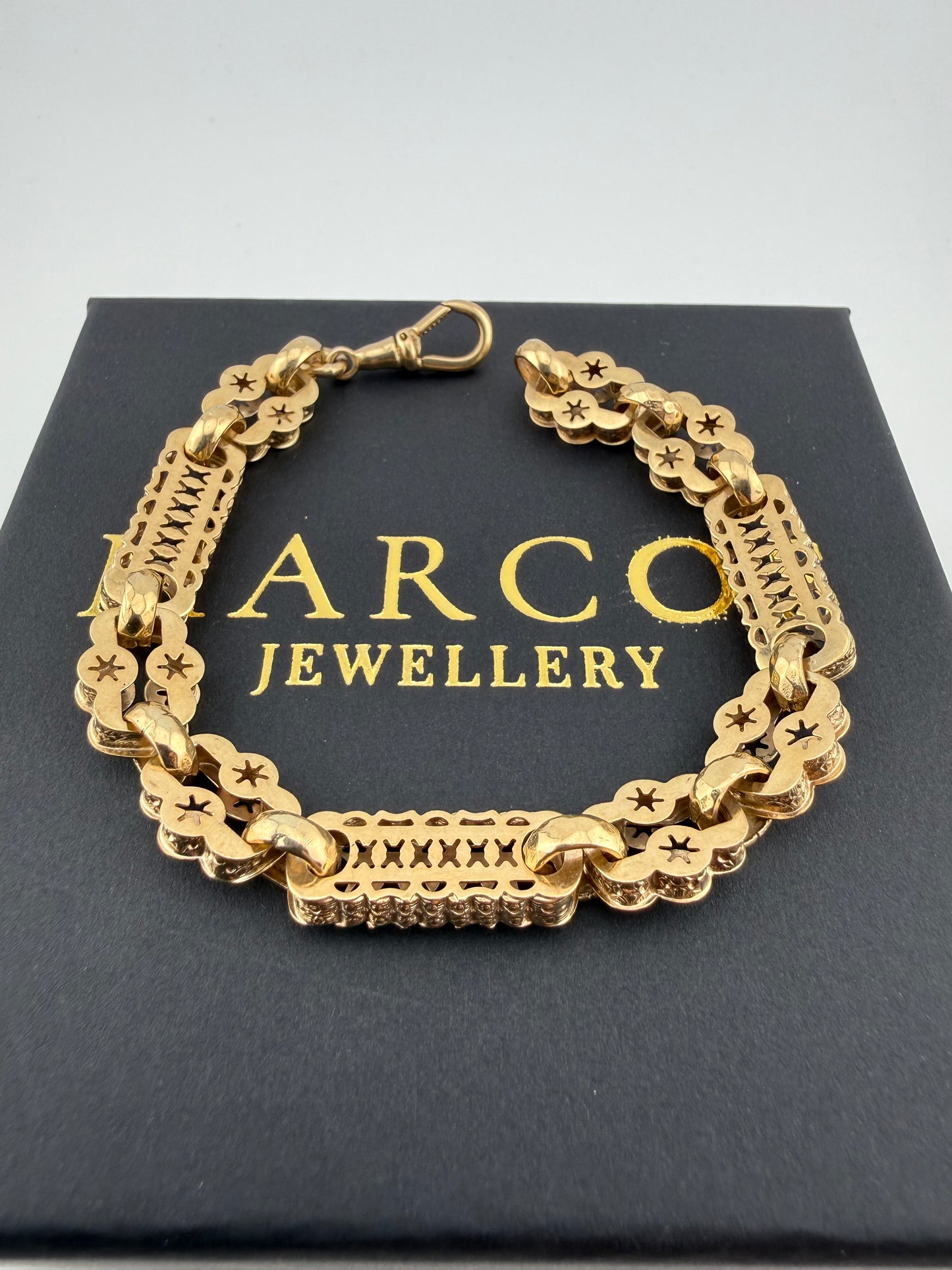 9ct Gold Stars & Bars Bracelet 8.5" 10.5mm 20.19g