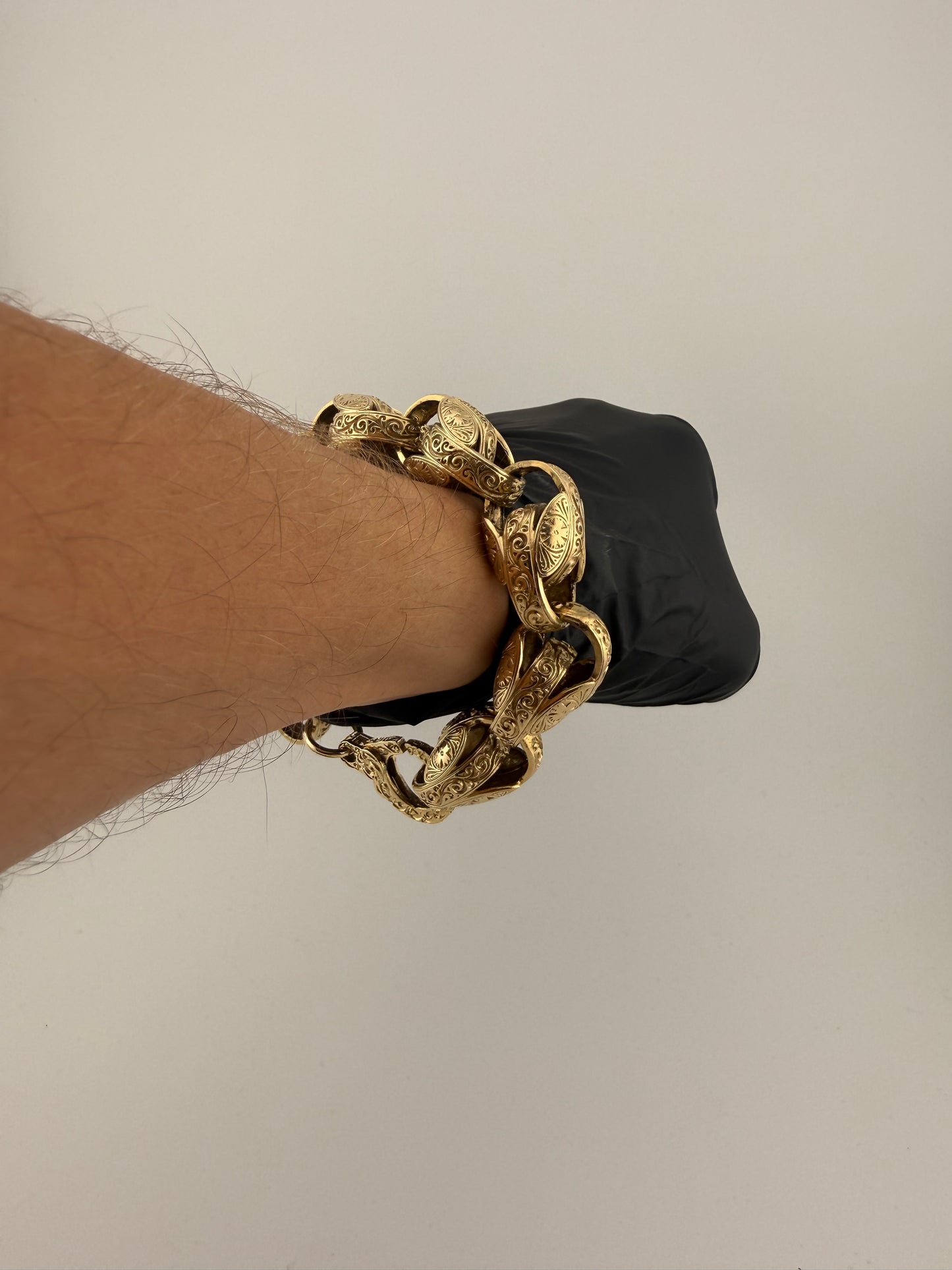 9ct Gold Tulip Bracelet 10” 18mm 96.47g